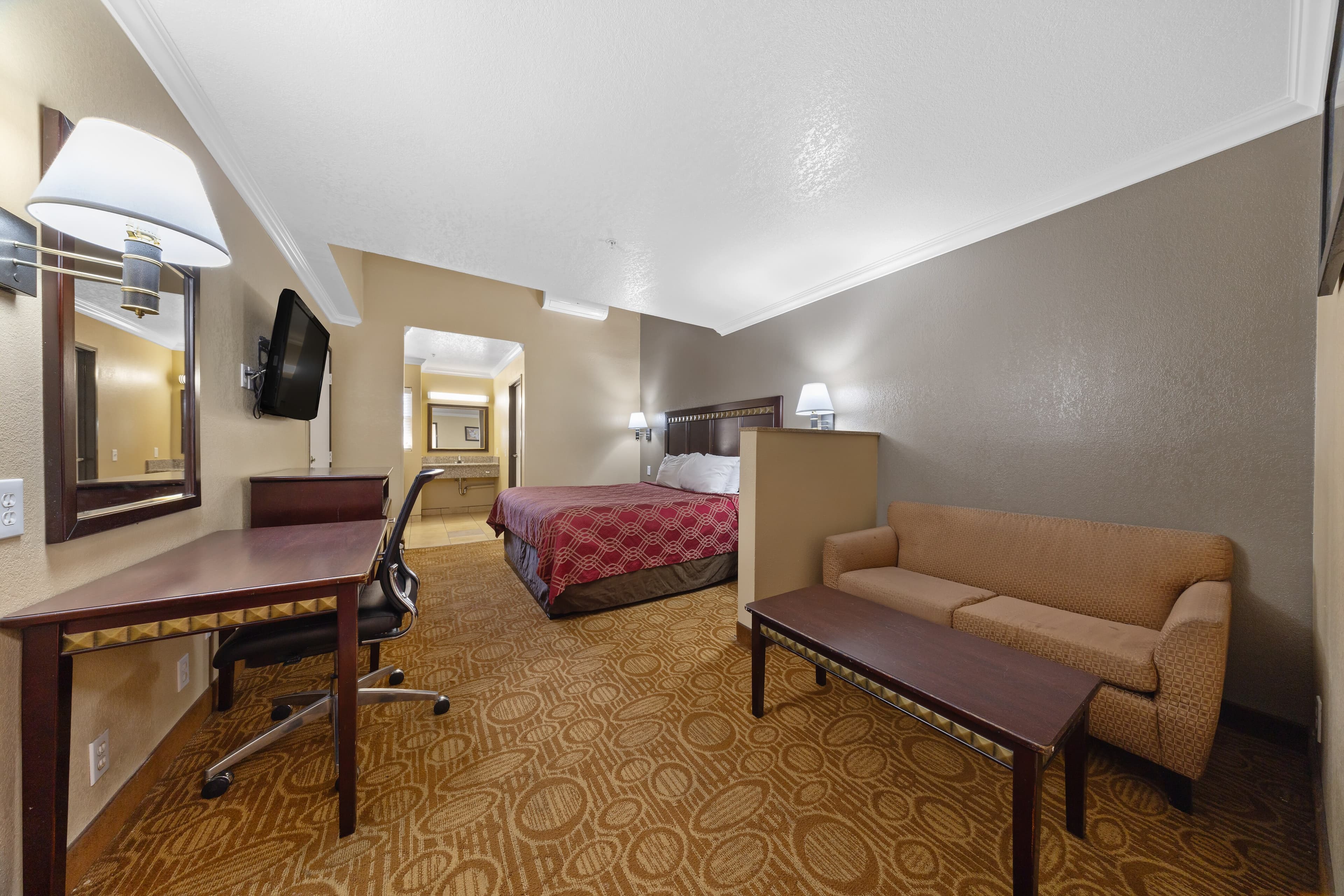 Econo Lodge Inn & Suites Fallbrook Downtown — 21