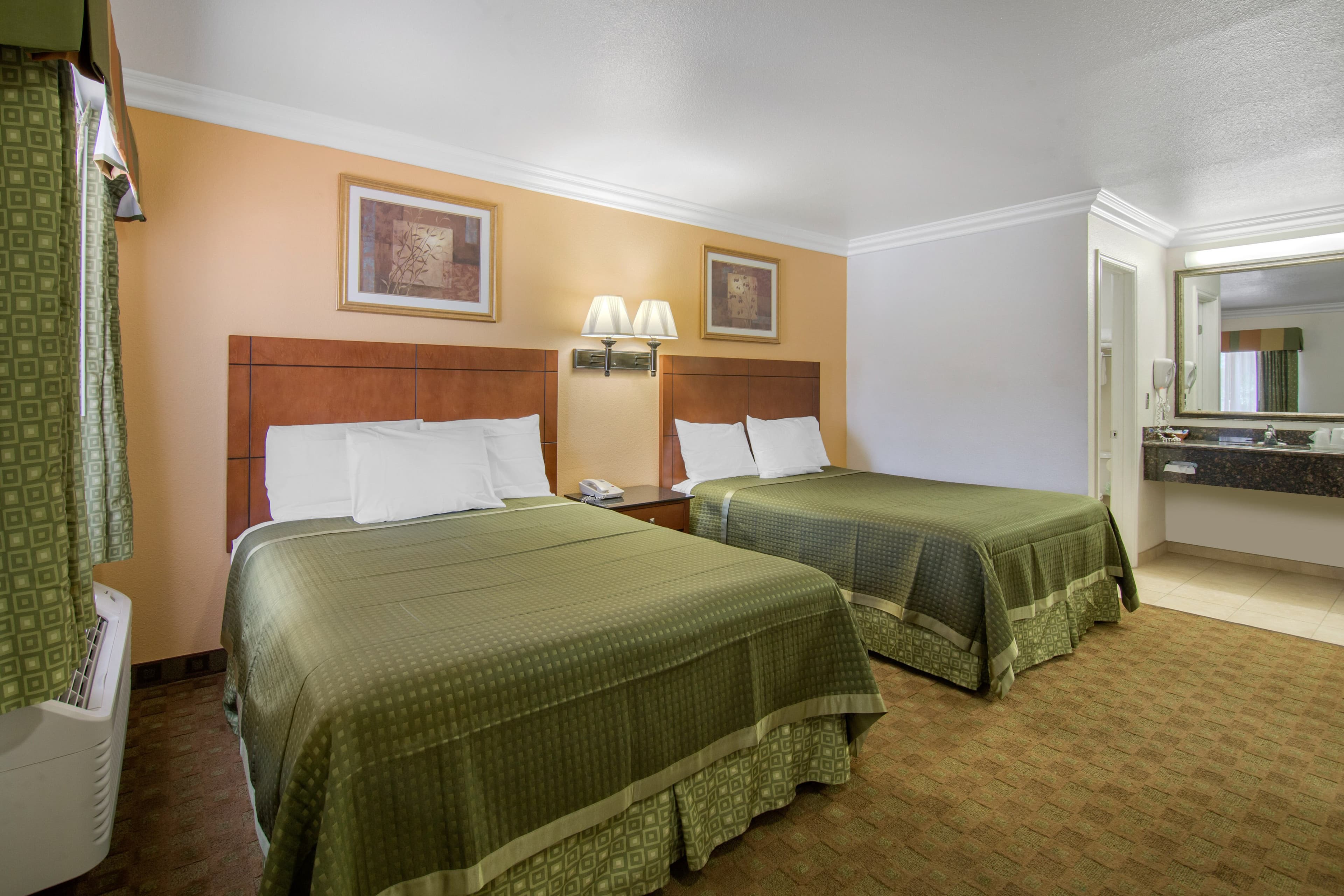 Rodeway Inn Adelanto US 395 — 20