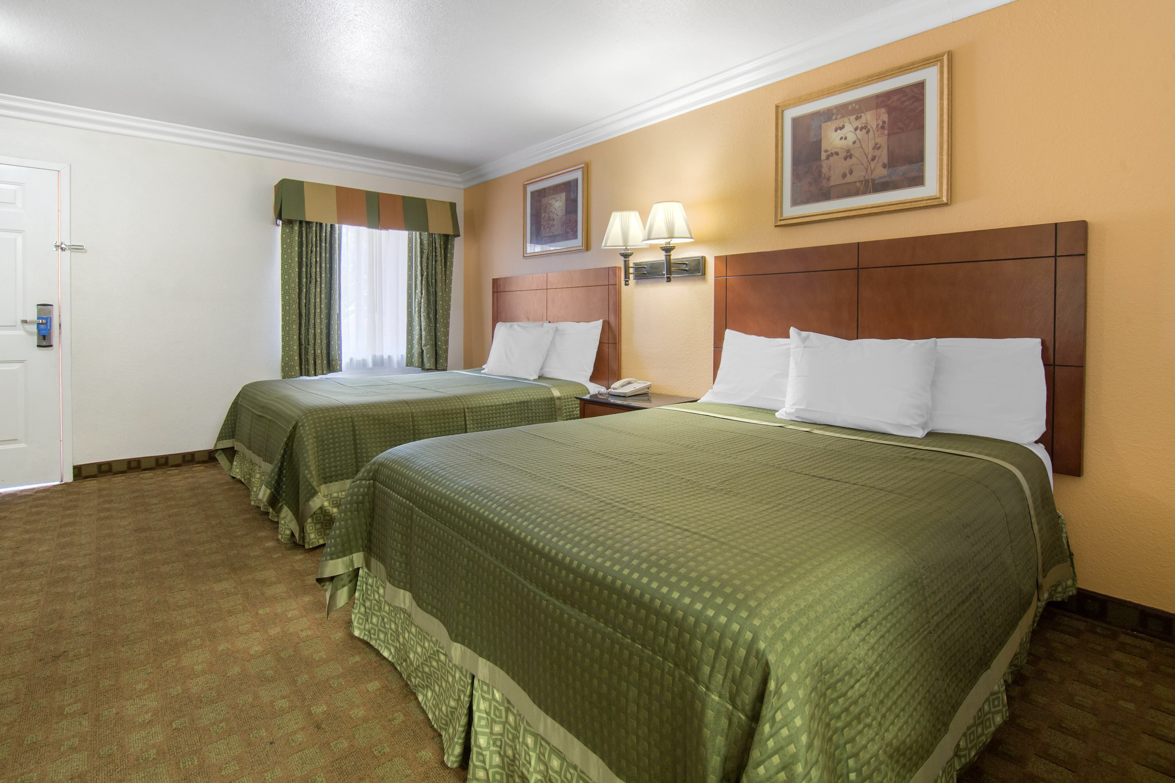 Rodeway Inn Adelanto US 395 — 21