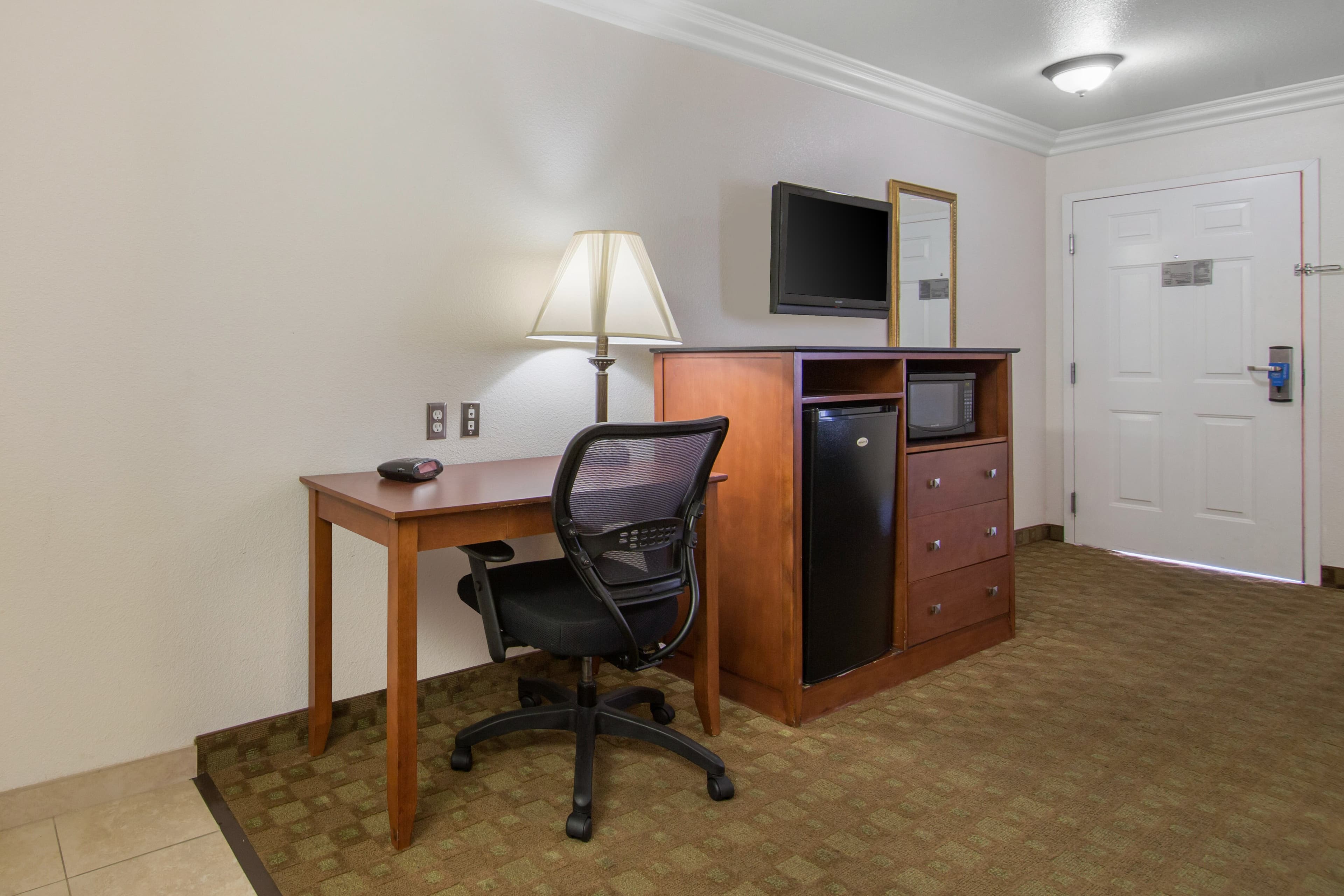 Rodeway Inn Adelanto US 395 — 22