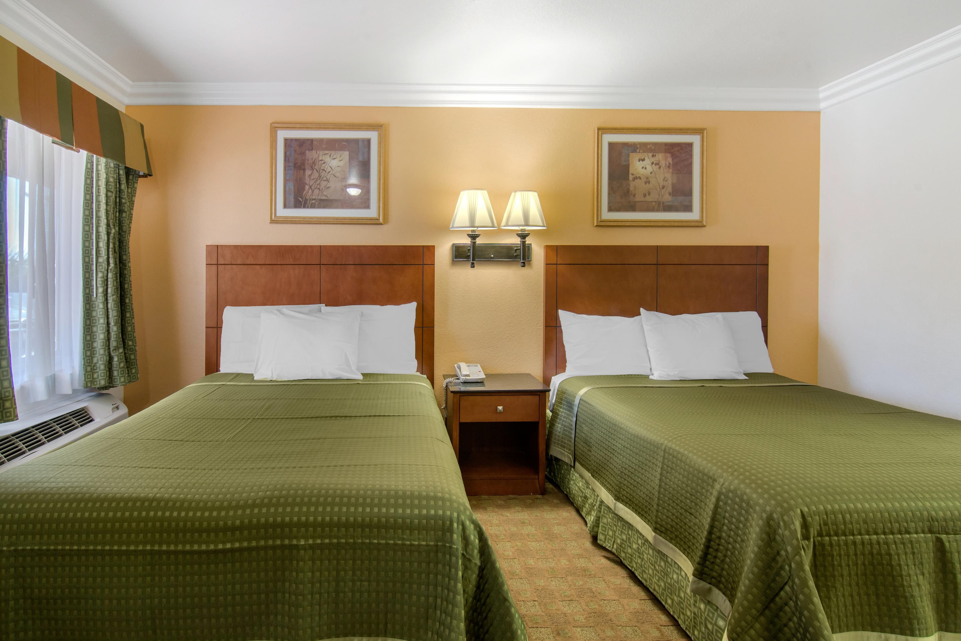 Rodeway Inn Adelanto US 395 — 24