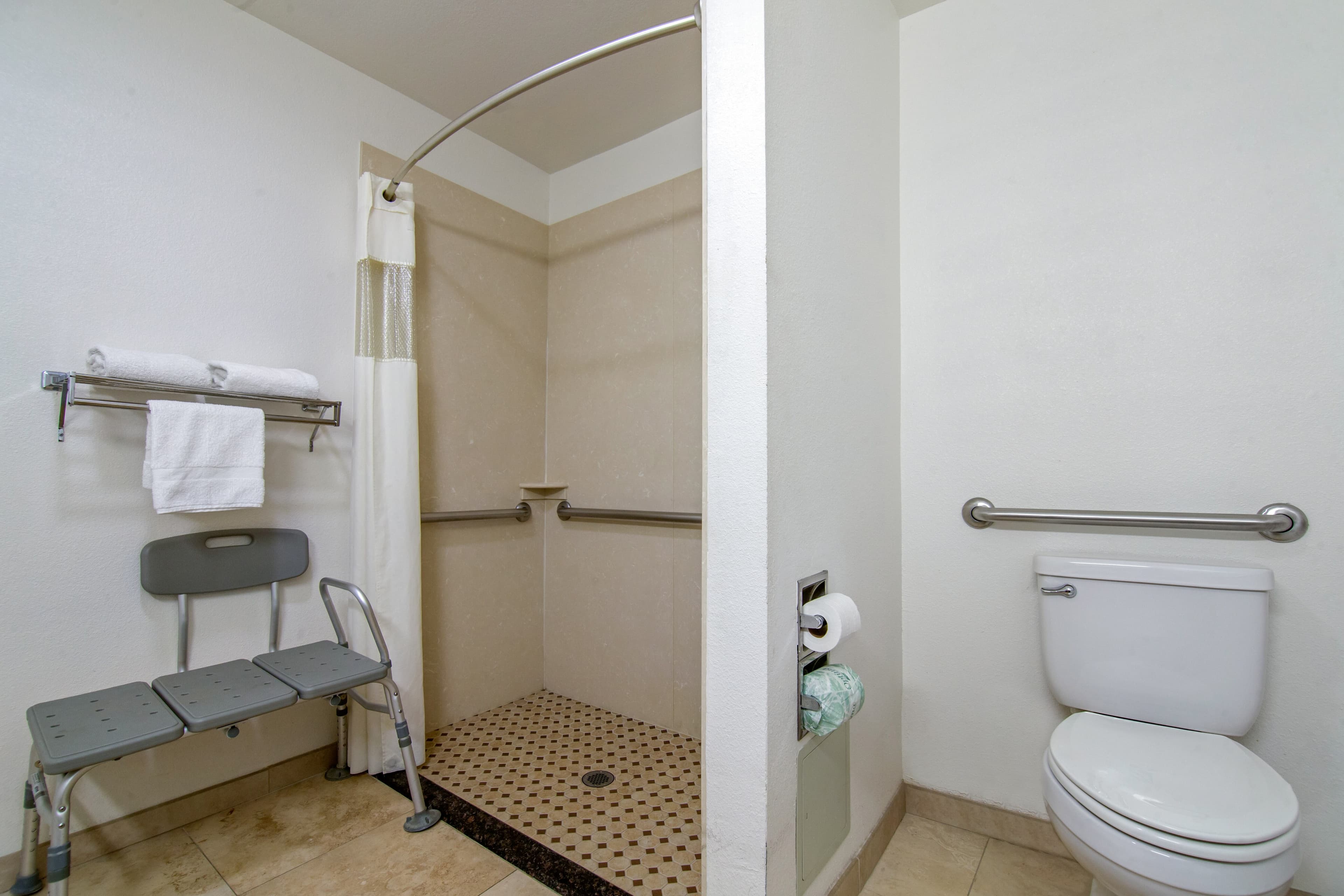 Rodeway Inn Adelanto US 395 - Image 3