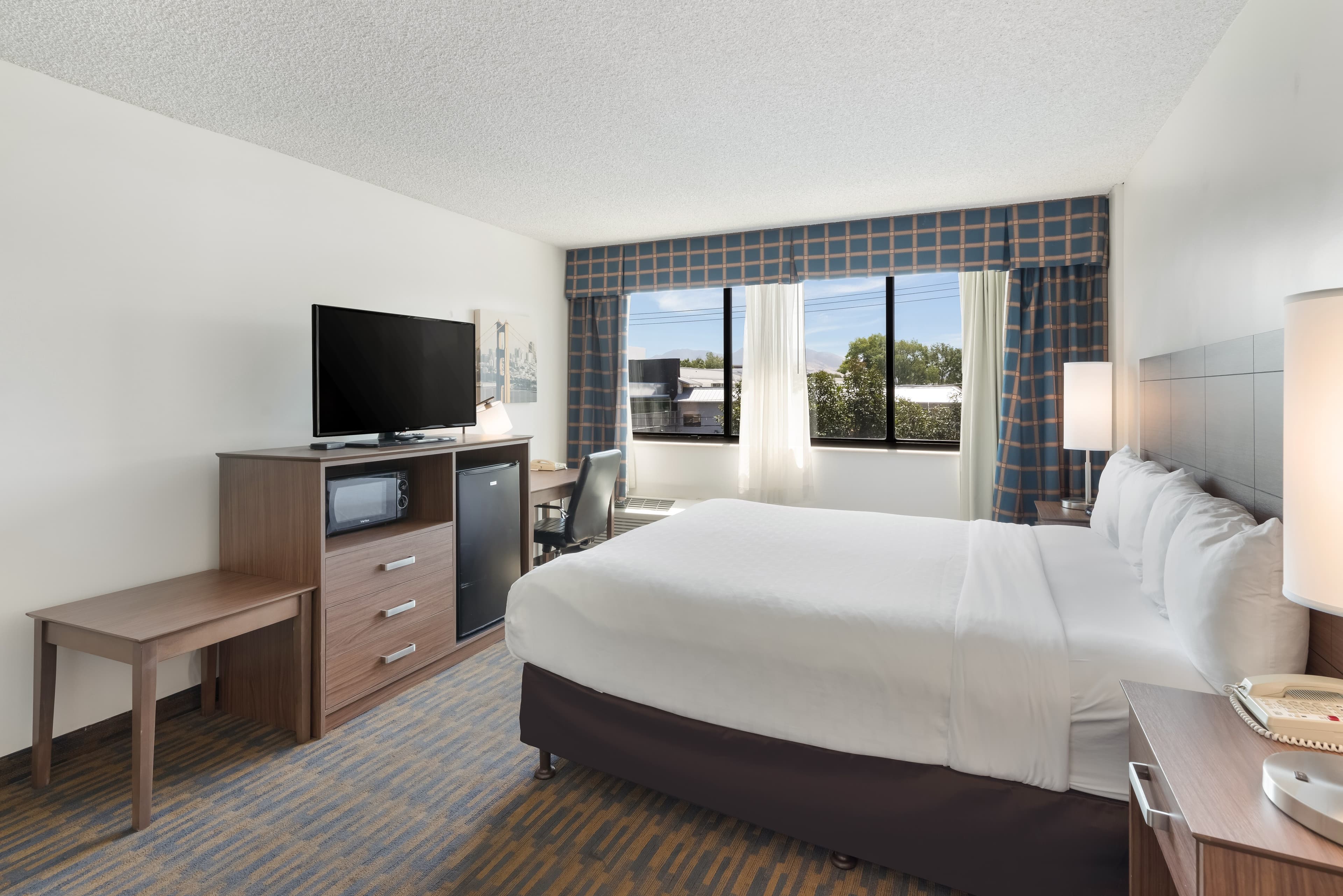 Clarion Hotel Concord/Walnut Creek - Image 3