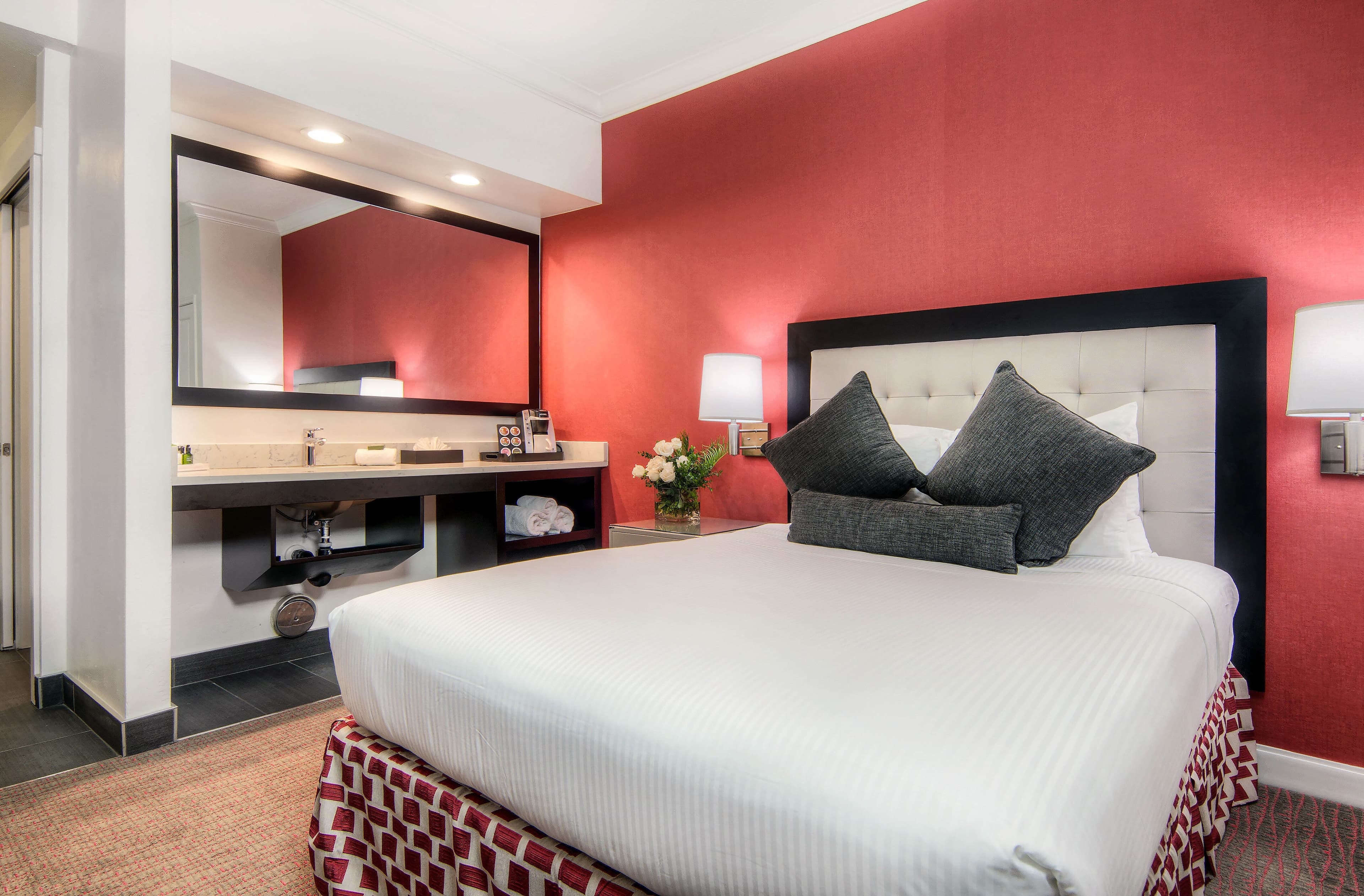 Aggie Inn, an Ascend Collection Hotel - Image 2