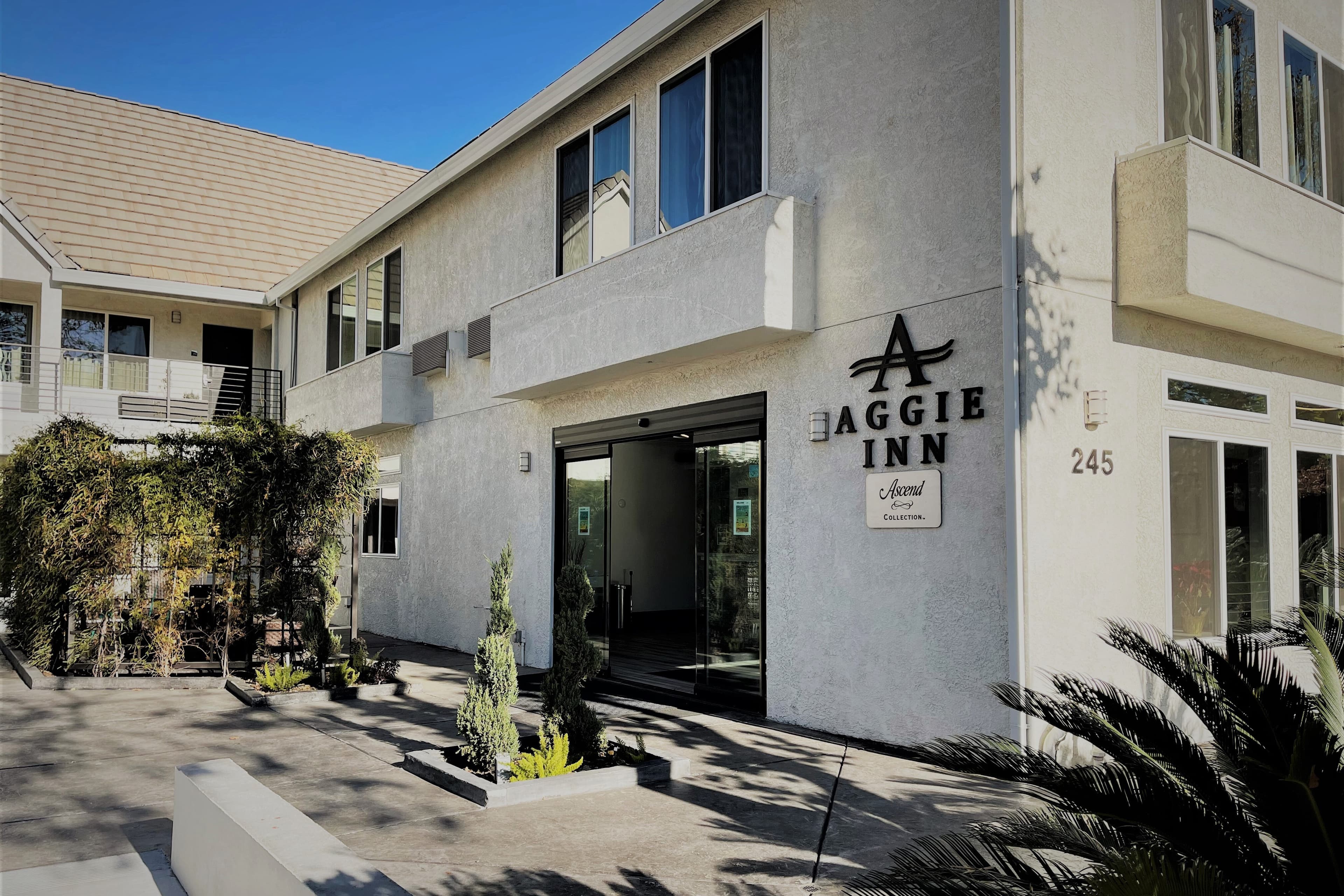 Aggie Inn, an Ascend Collection Hotel - Image 1