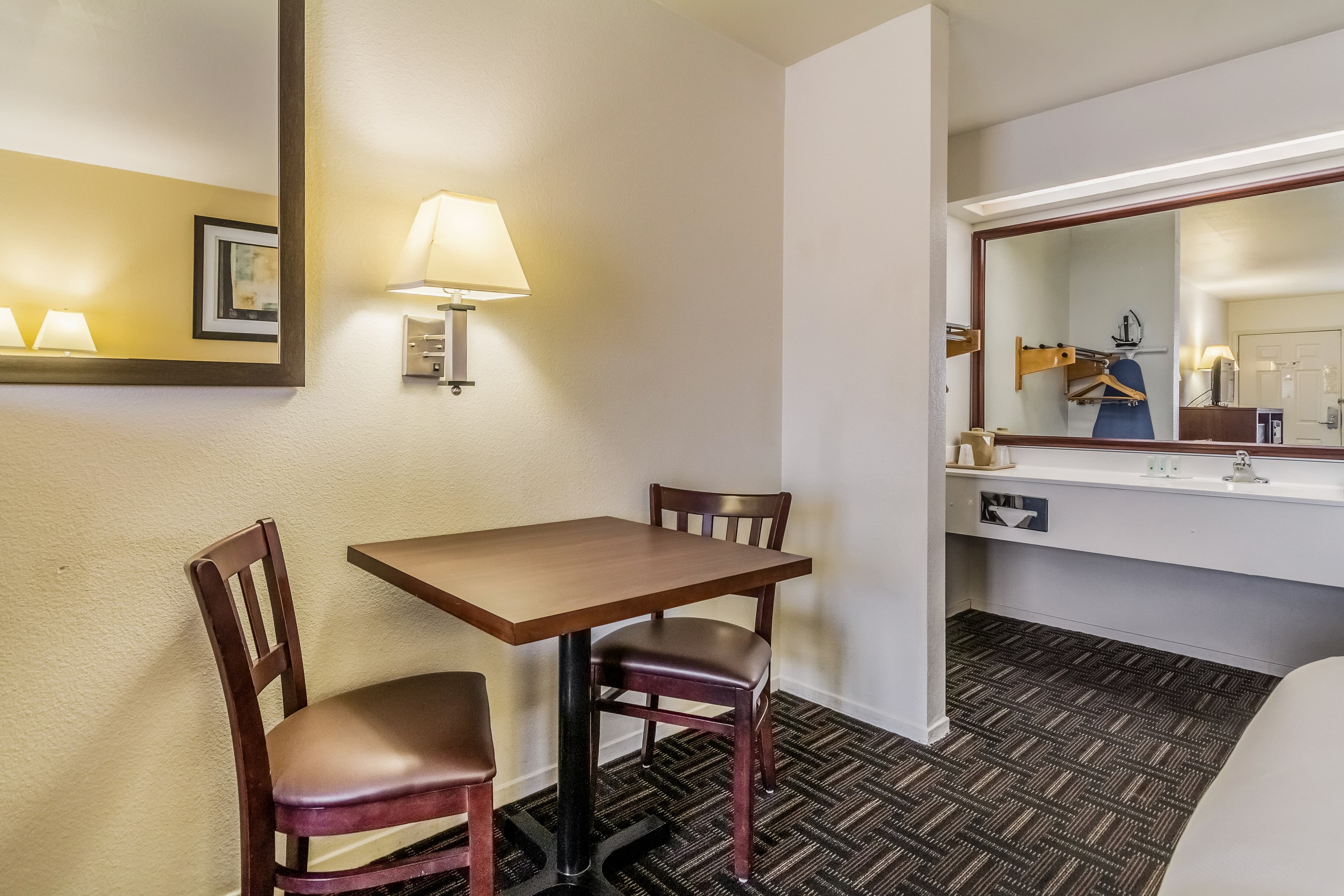 Quality Inn Fresno Near University — 16