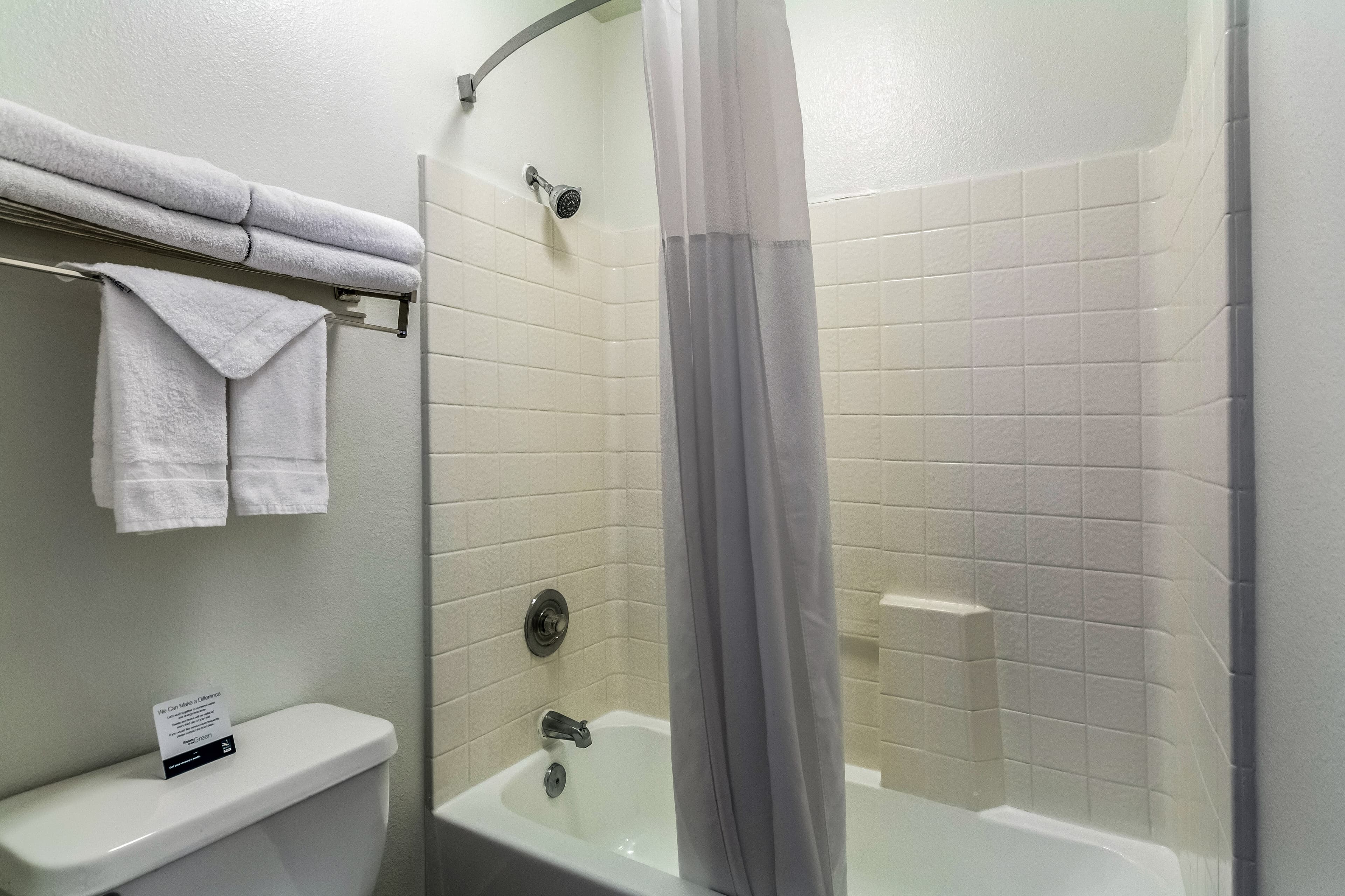 Quality Inn Fresno Near University — 20