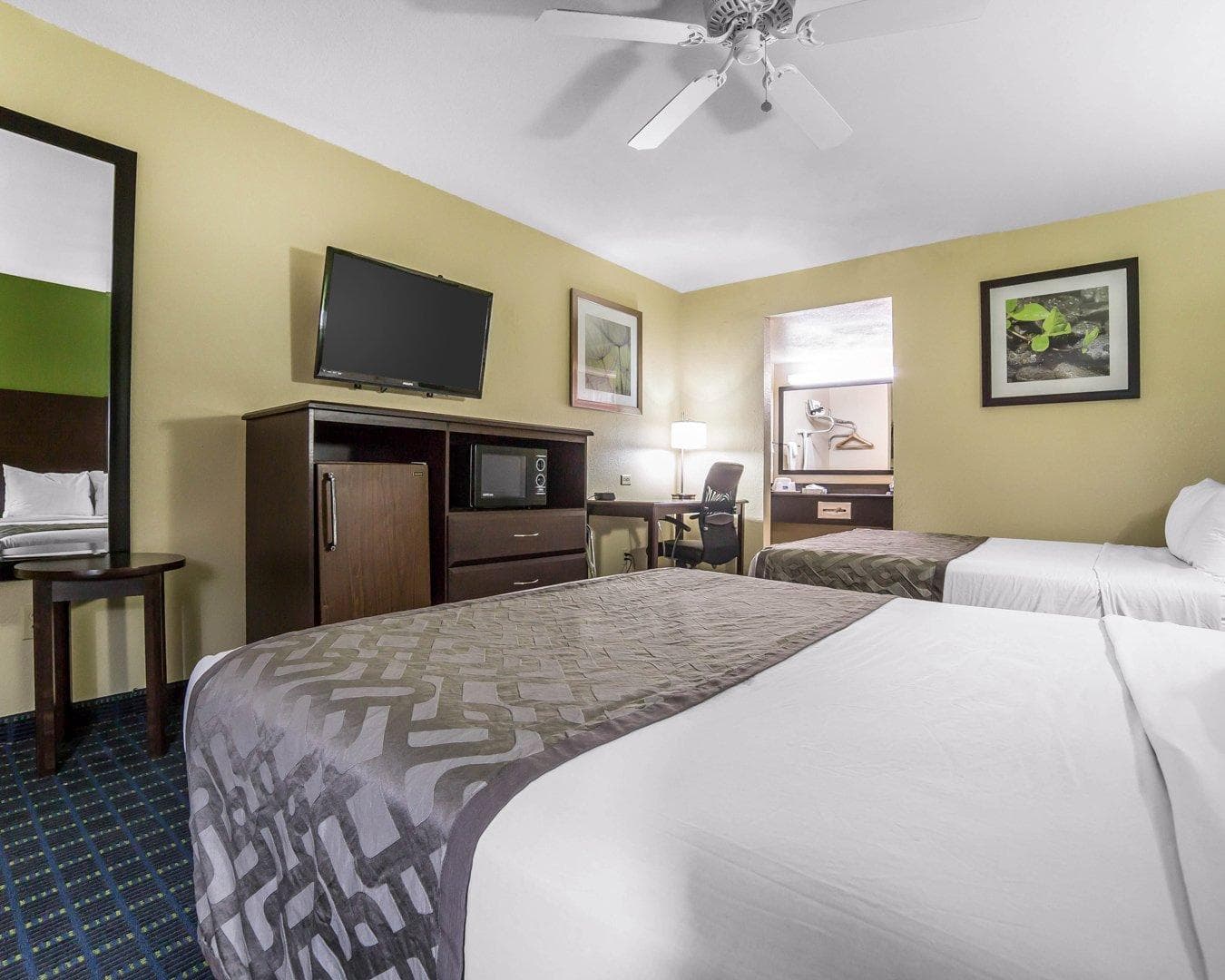 Rodeway Inn & Suites Needles — 10