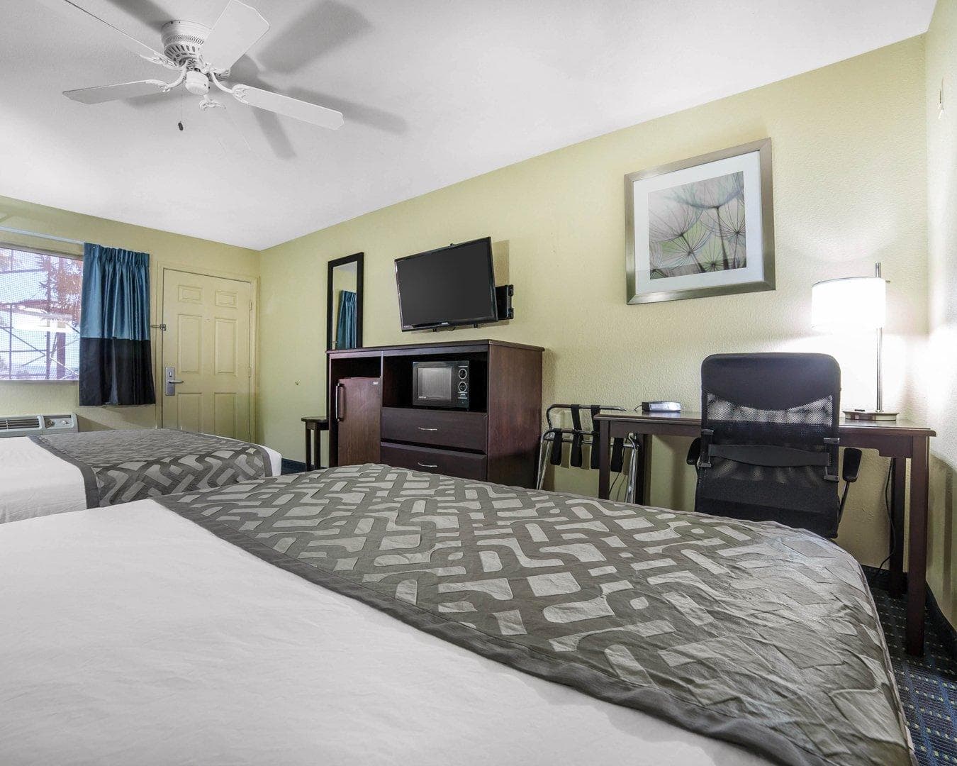 Rodeway Inn & Suites Needles — 11