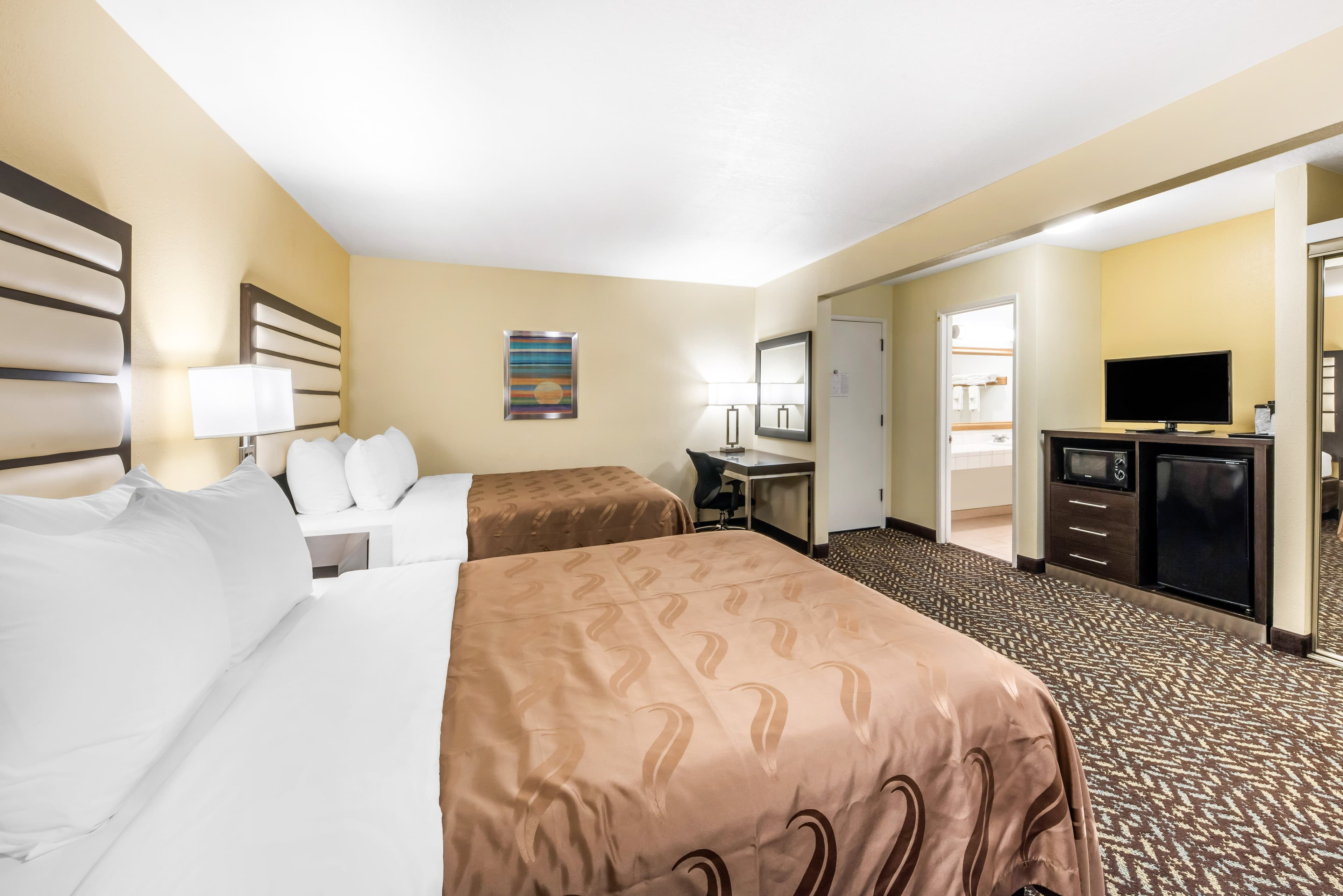 Quality Inn & Suites Capitola By the Sea — 12