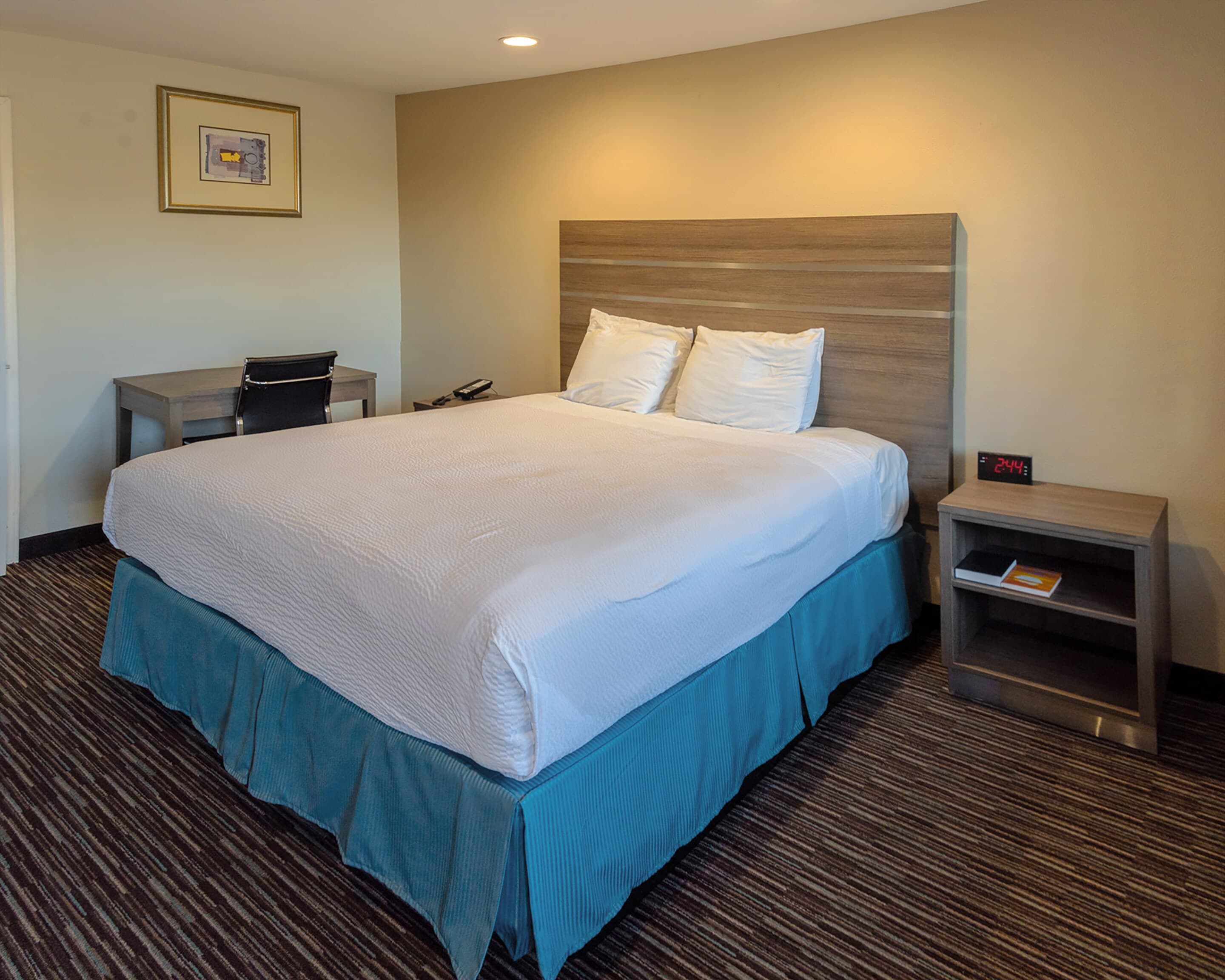 Rodeway Inn Near University-Gateway to Yosemite — 10