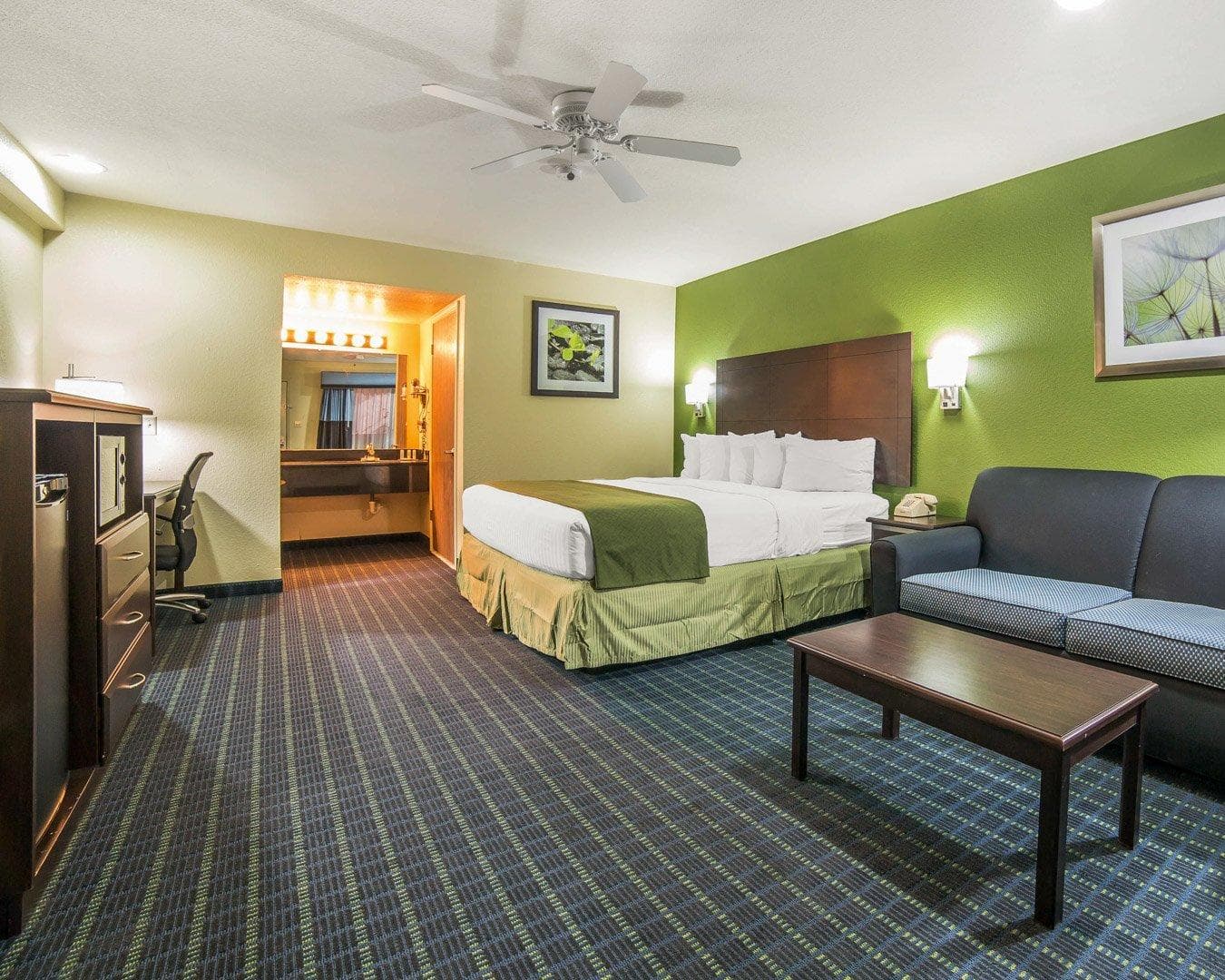 Quality Inn Needles - Image 2