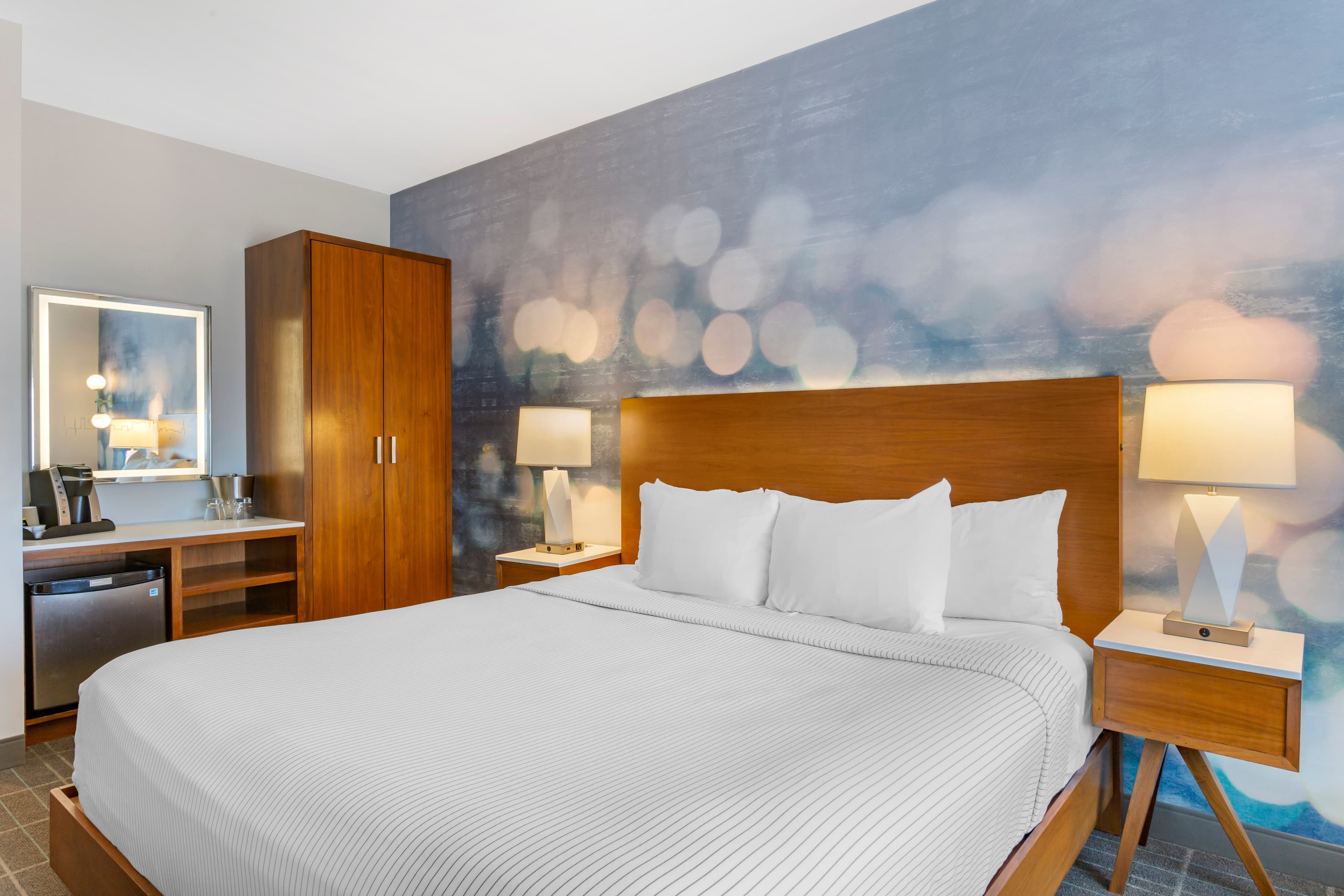 Cambria Hotel LAX - Image 4