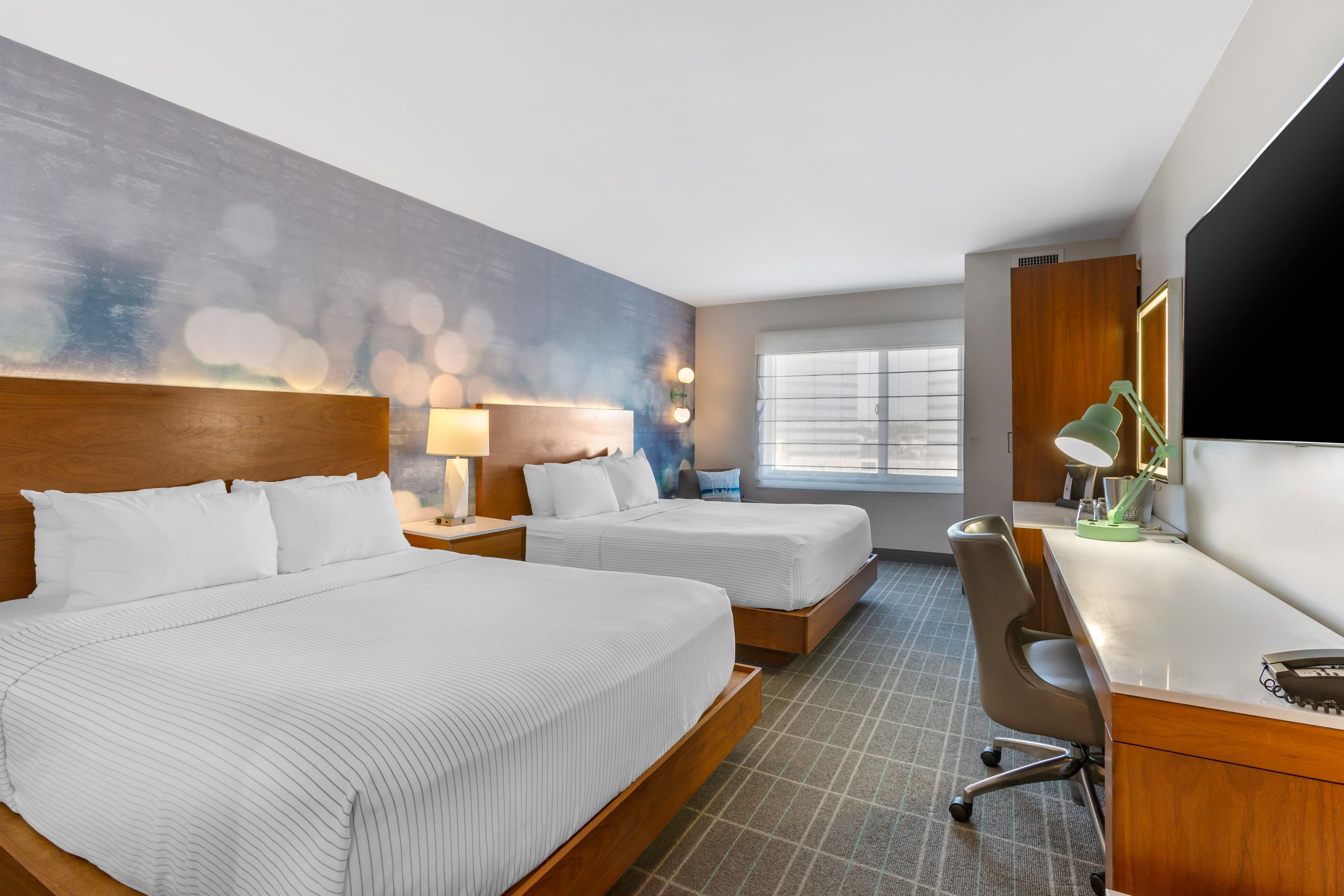 Cambria Hotel LAX — 18