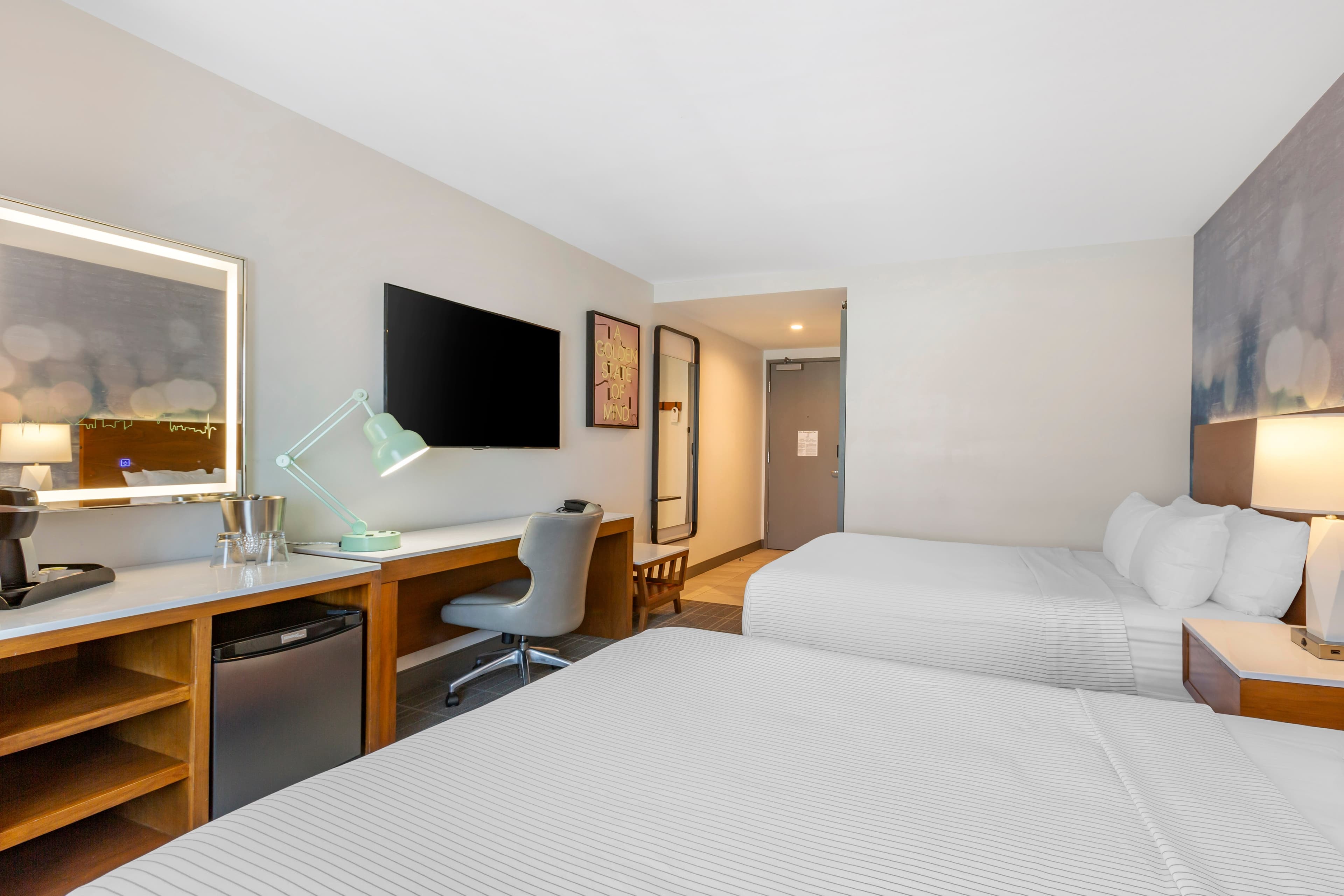 Cambria Hotel LAX — 19