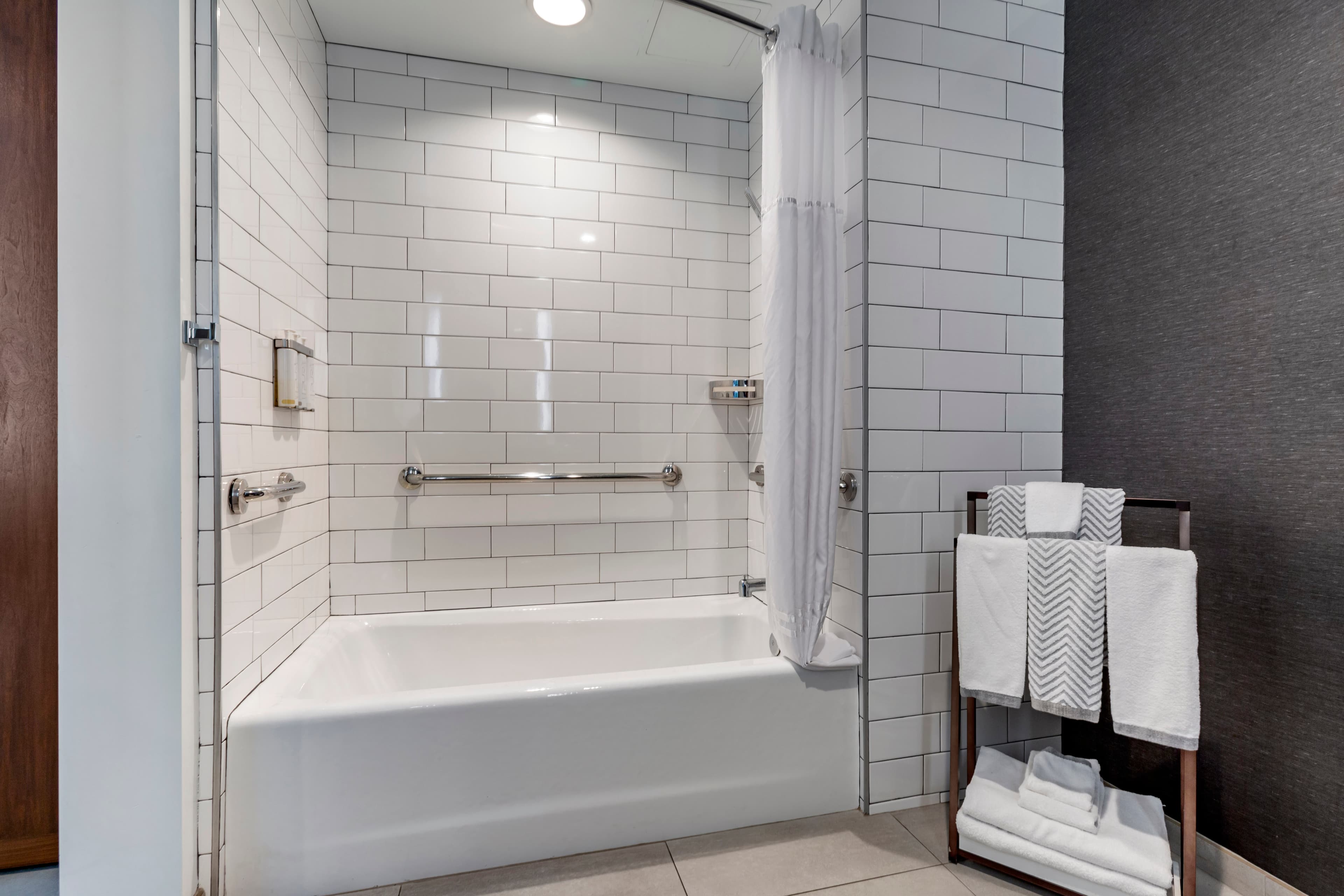 Cambria Hotel LAX — 25
