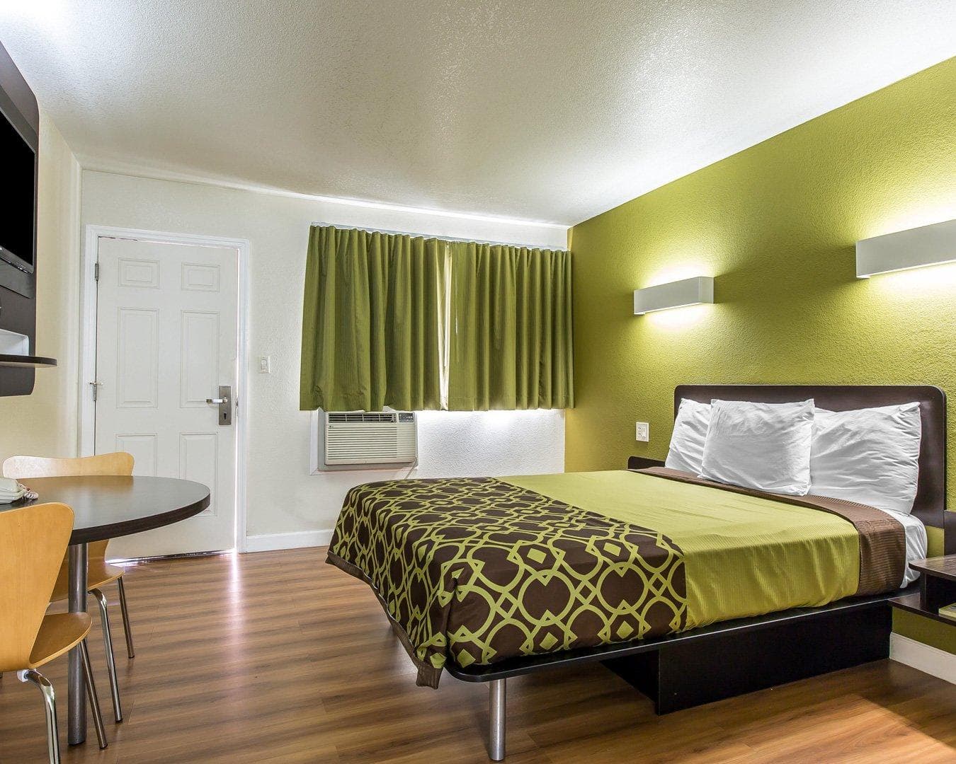 Rodeway Inn Downtown Hanford — 9