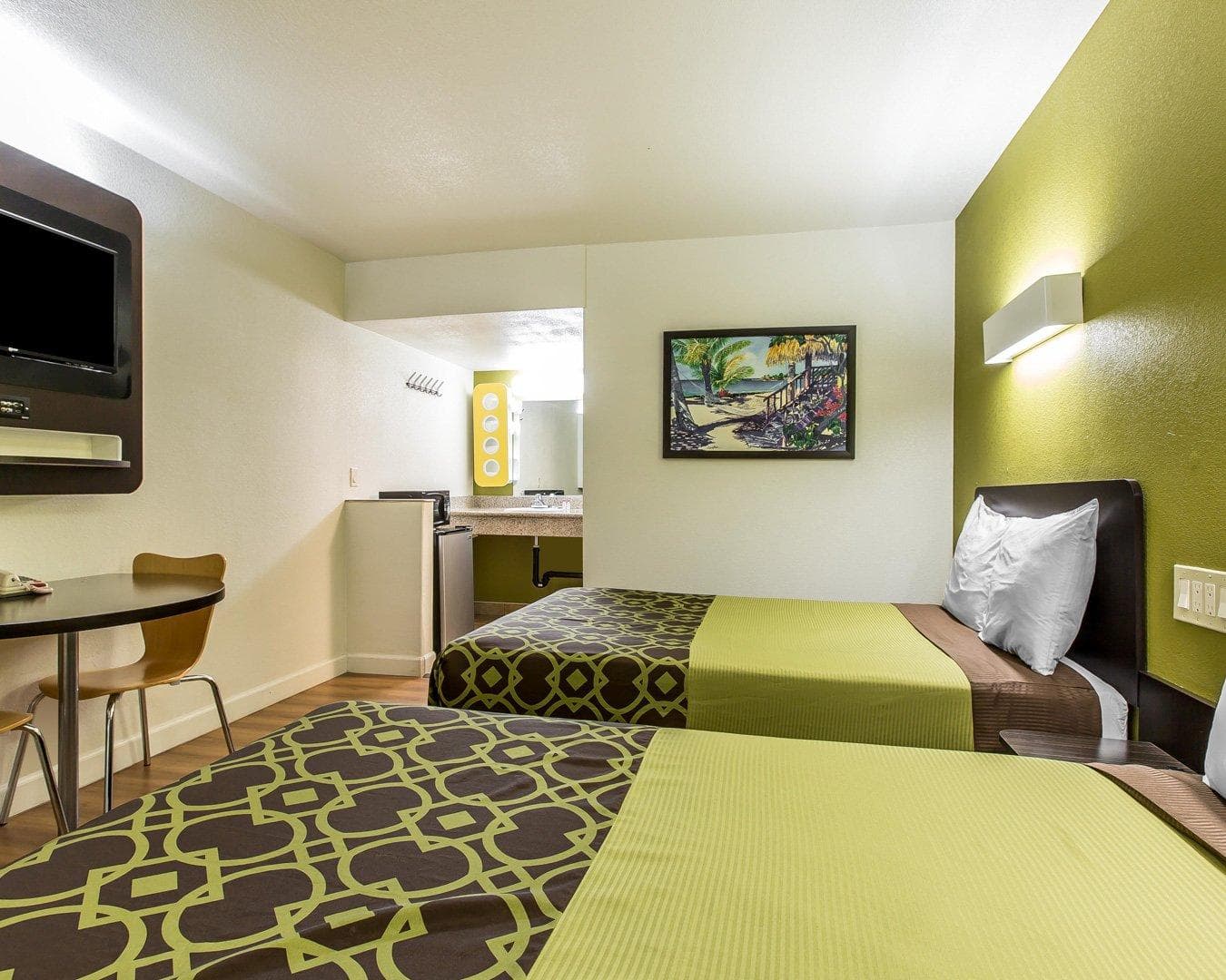 Rodeway Inn Downtown Hanford - Image 5