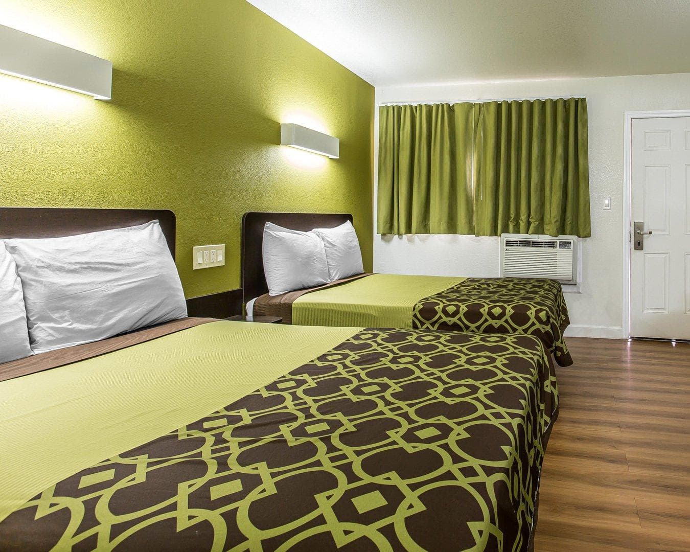 Rodeway Inn Downtown Hanford — 7
