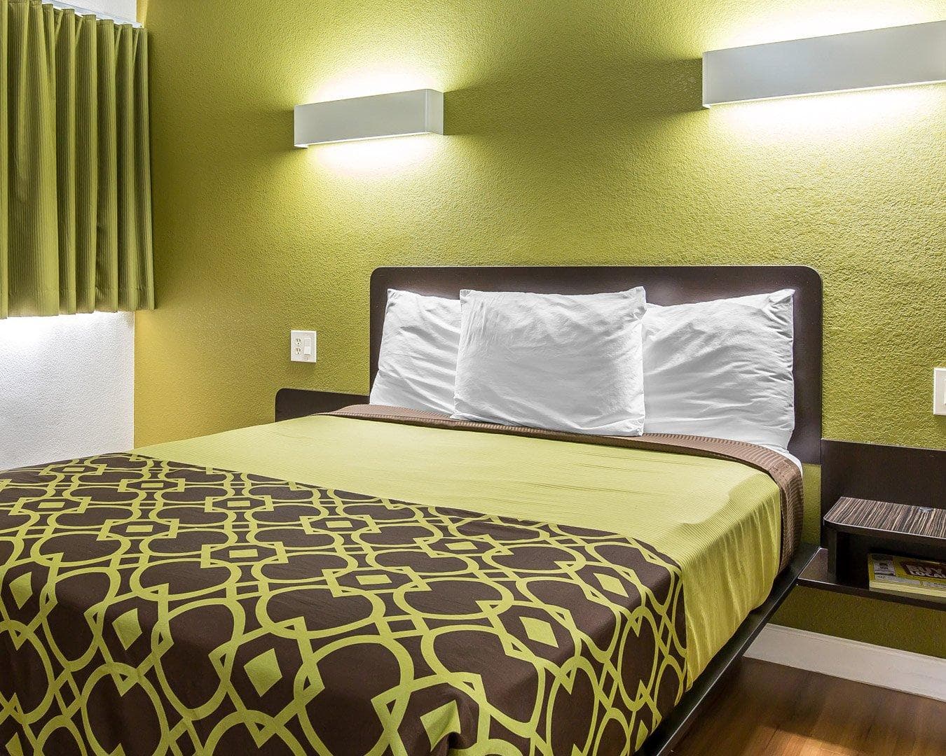 Rodeway Inn Downtown Hanford — 10