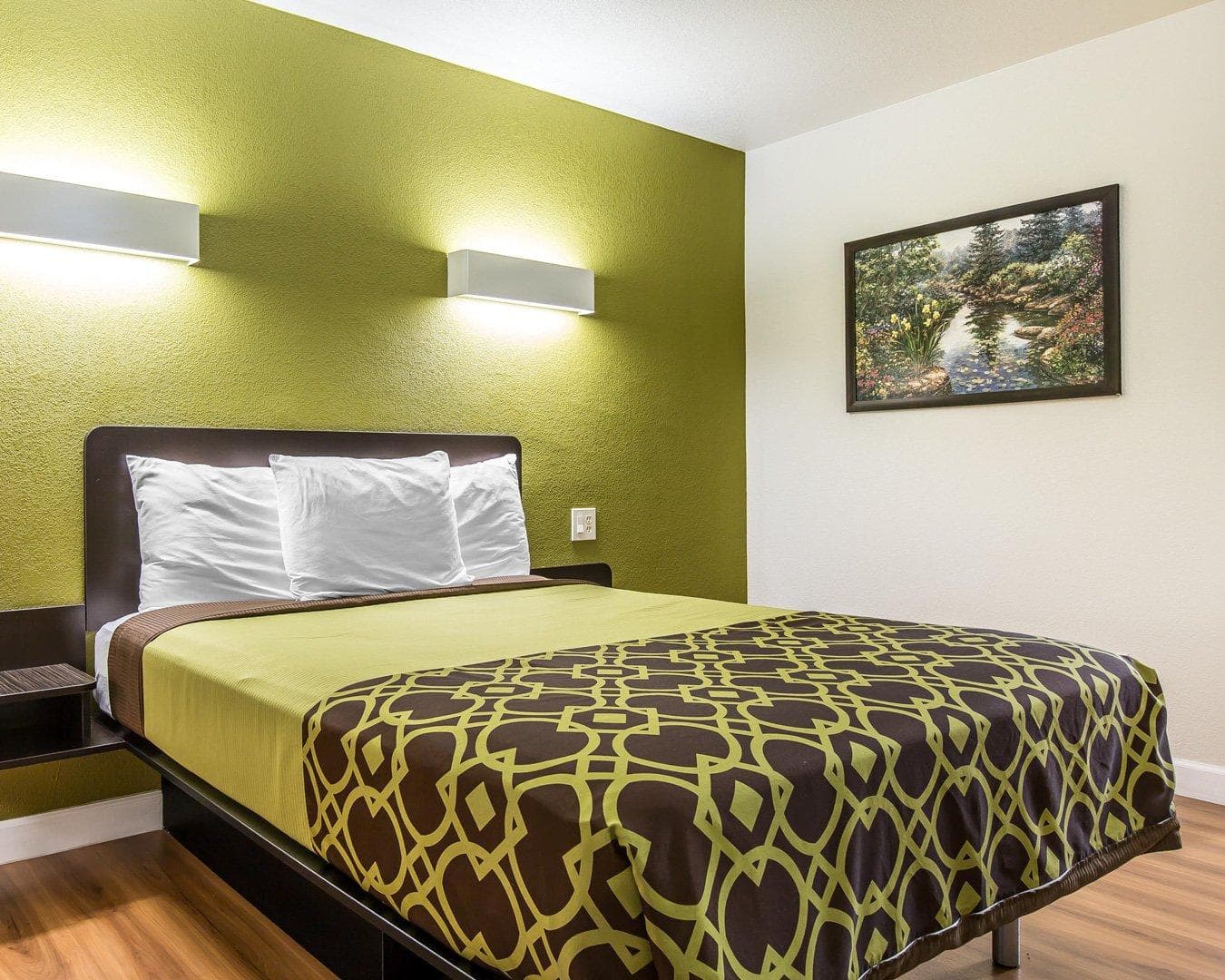 Rodeway Inn Downtown Hanford — 12