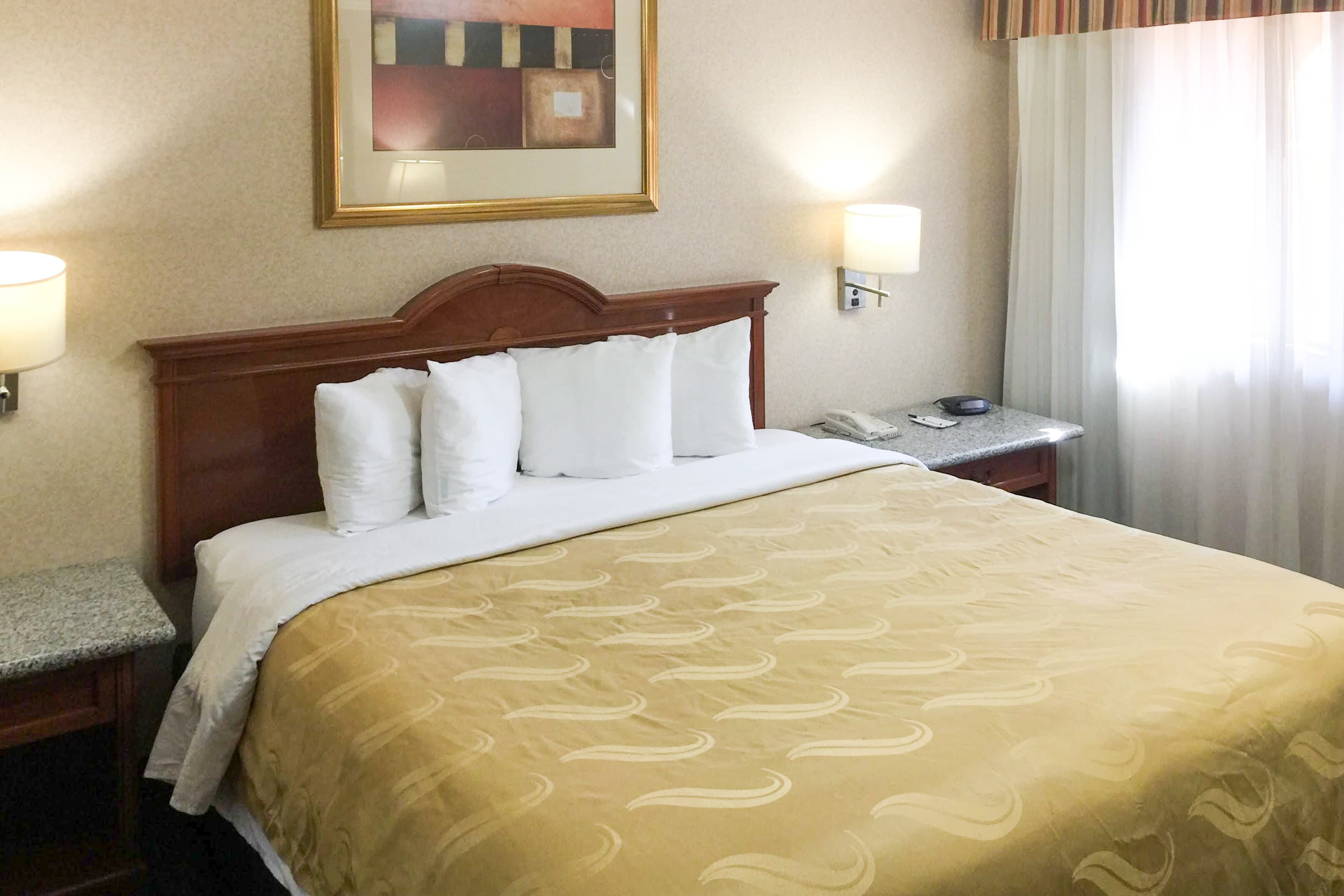Quality Inn & Suites Oceanside Near Camp Pendleton — 8