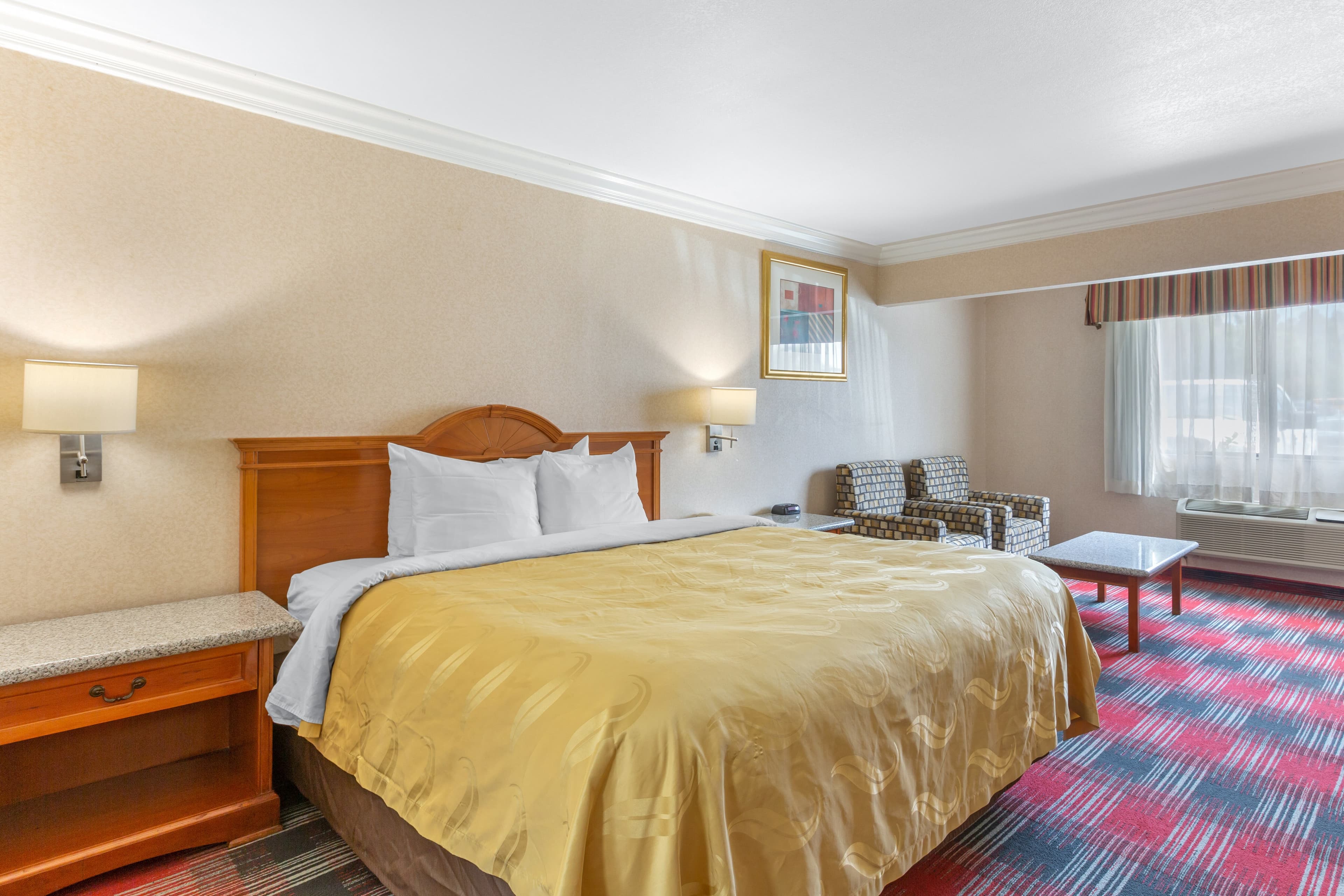 Quality Inn & Suites Oceanside Near Camp Pendleton - Image 2