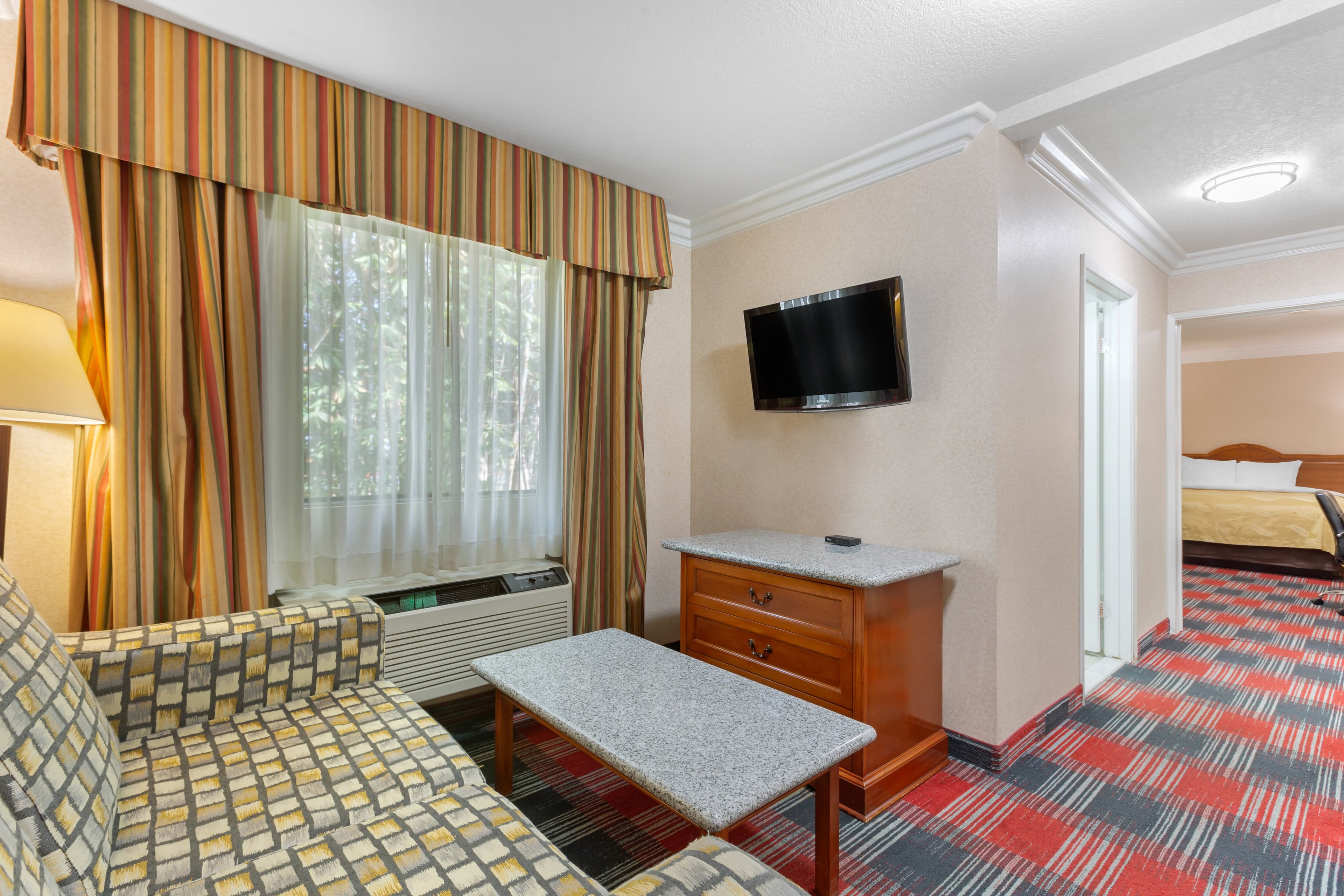 Quality Inn & Suites Oceanside Near Camp Pendleton — 26