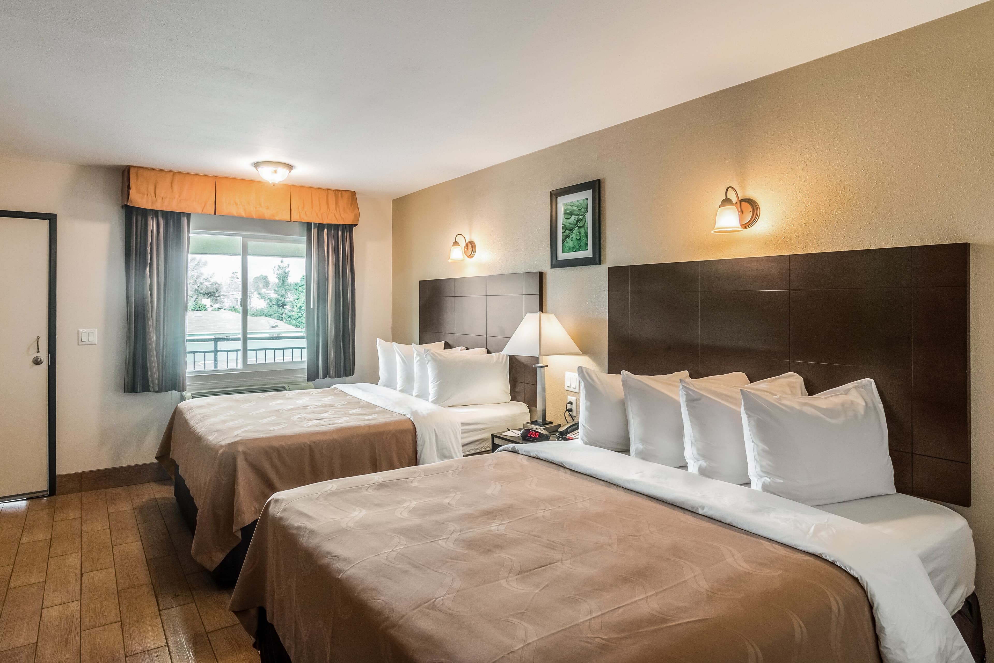 Quality Inn & Suites near Downtown Bakersfield — 8