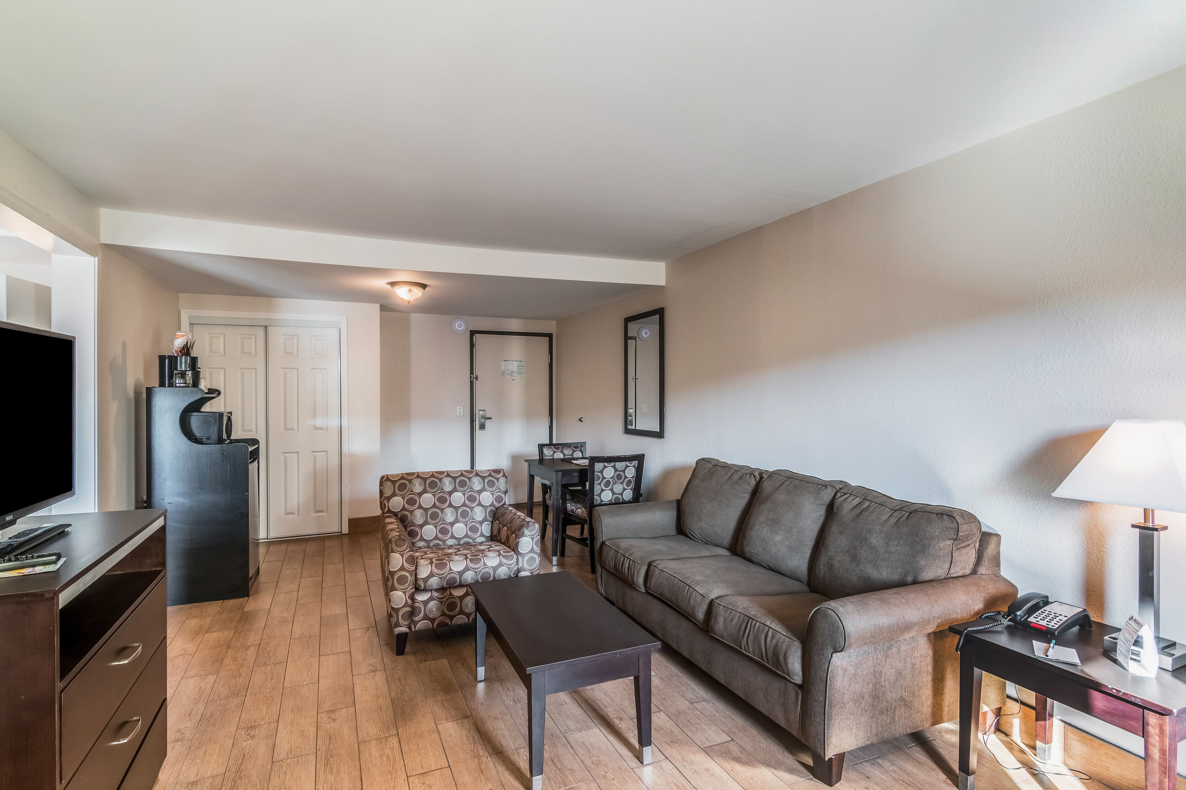 Quality Inn & Suites near Downtown Bakersfield — 12