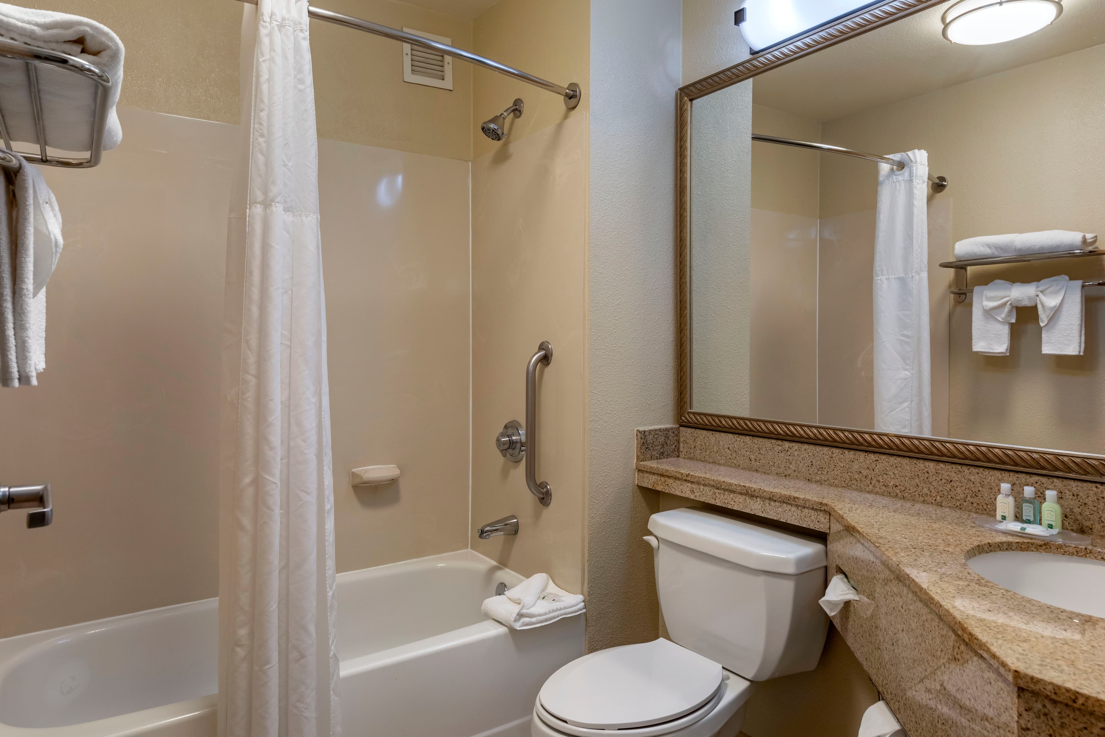 Quality Inn Placentia Anaheim Fullerton - Image 5