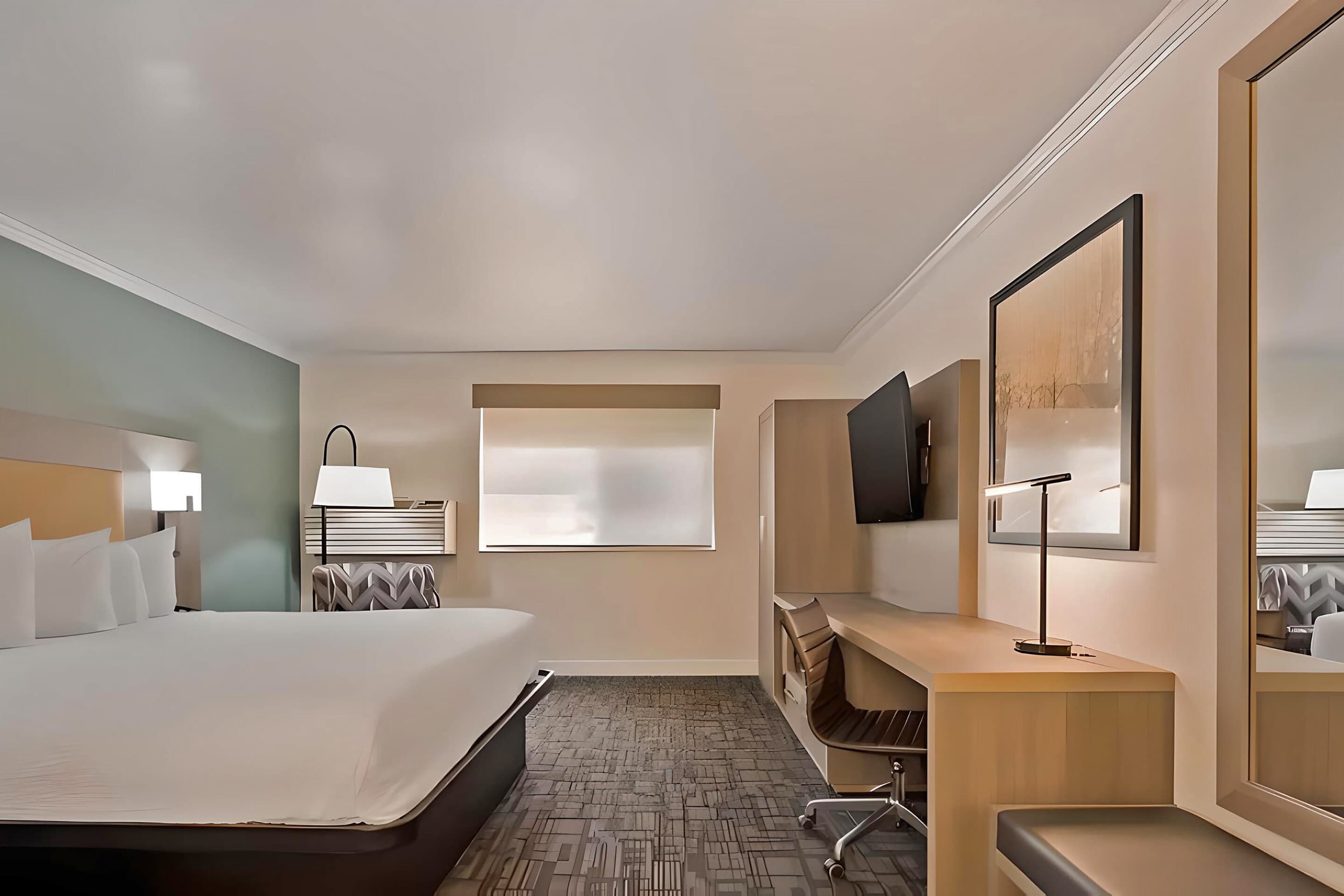 Comfort Inn Hayward - Oakland South - Image 3