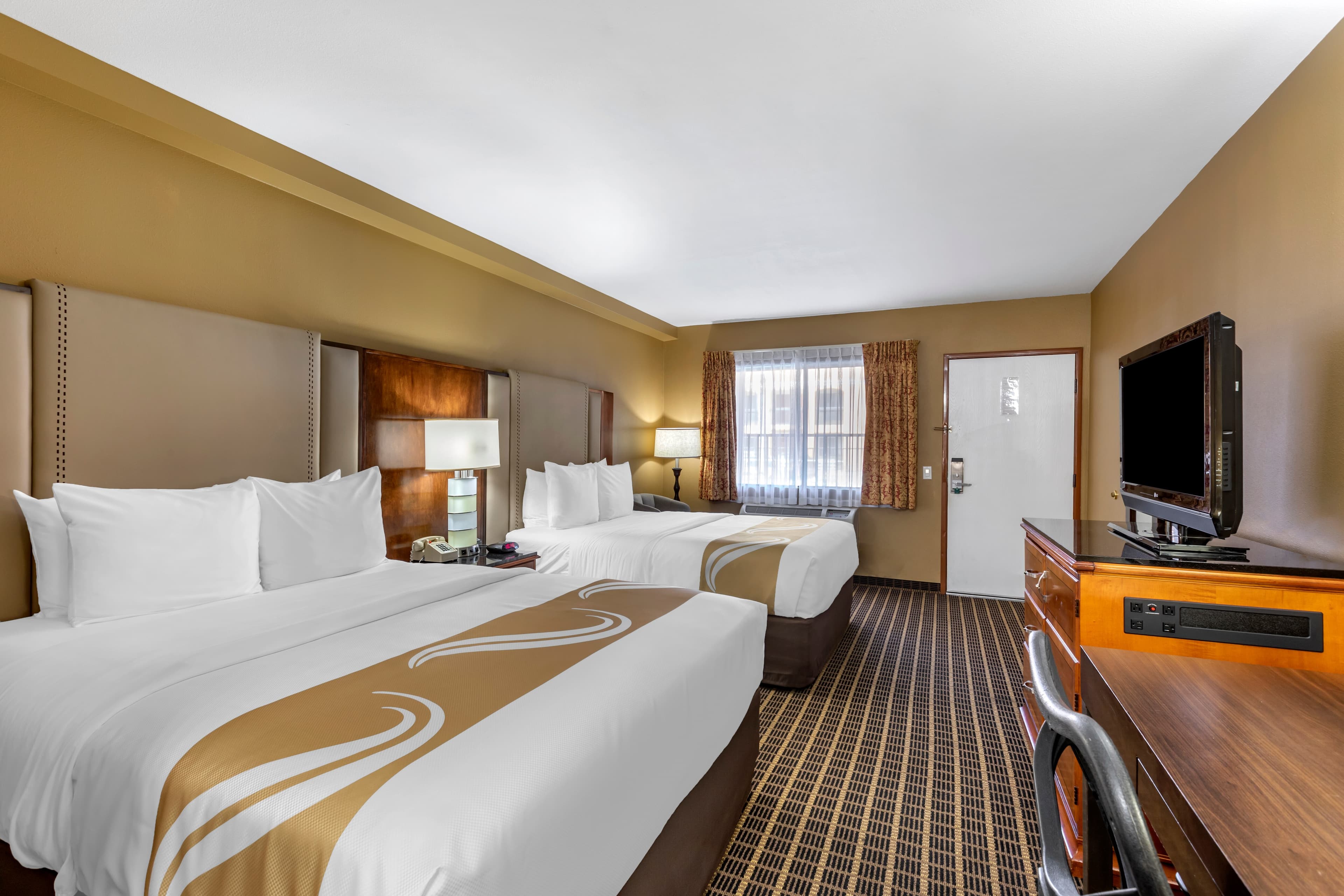 Quality Inn & Suites Westminster Seal Beach — 19