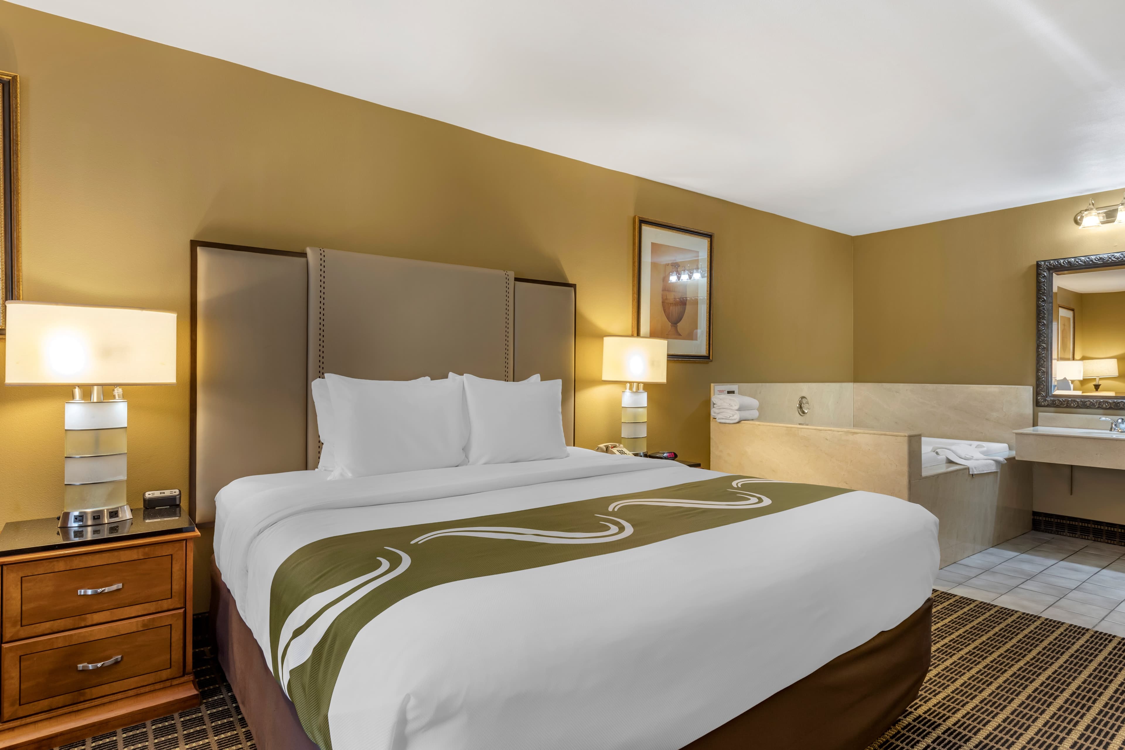 Quality Inn & Suites Westminster Seal Beach — 14