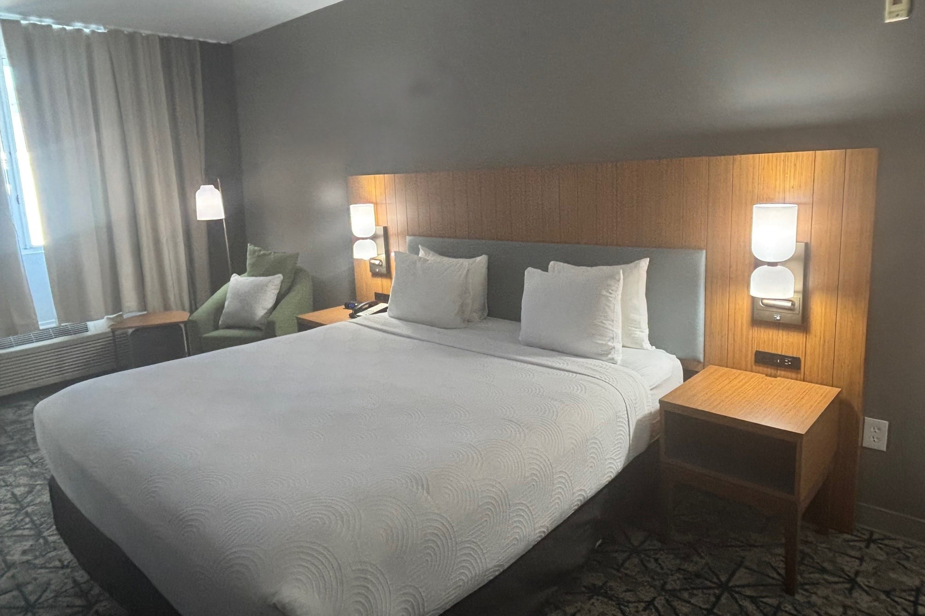 Country Inn & Suites by Radisson, San Jose International Airport, CA - Image 4