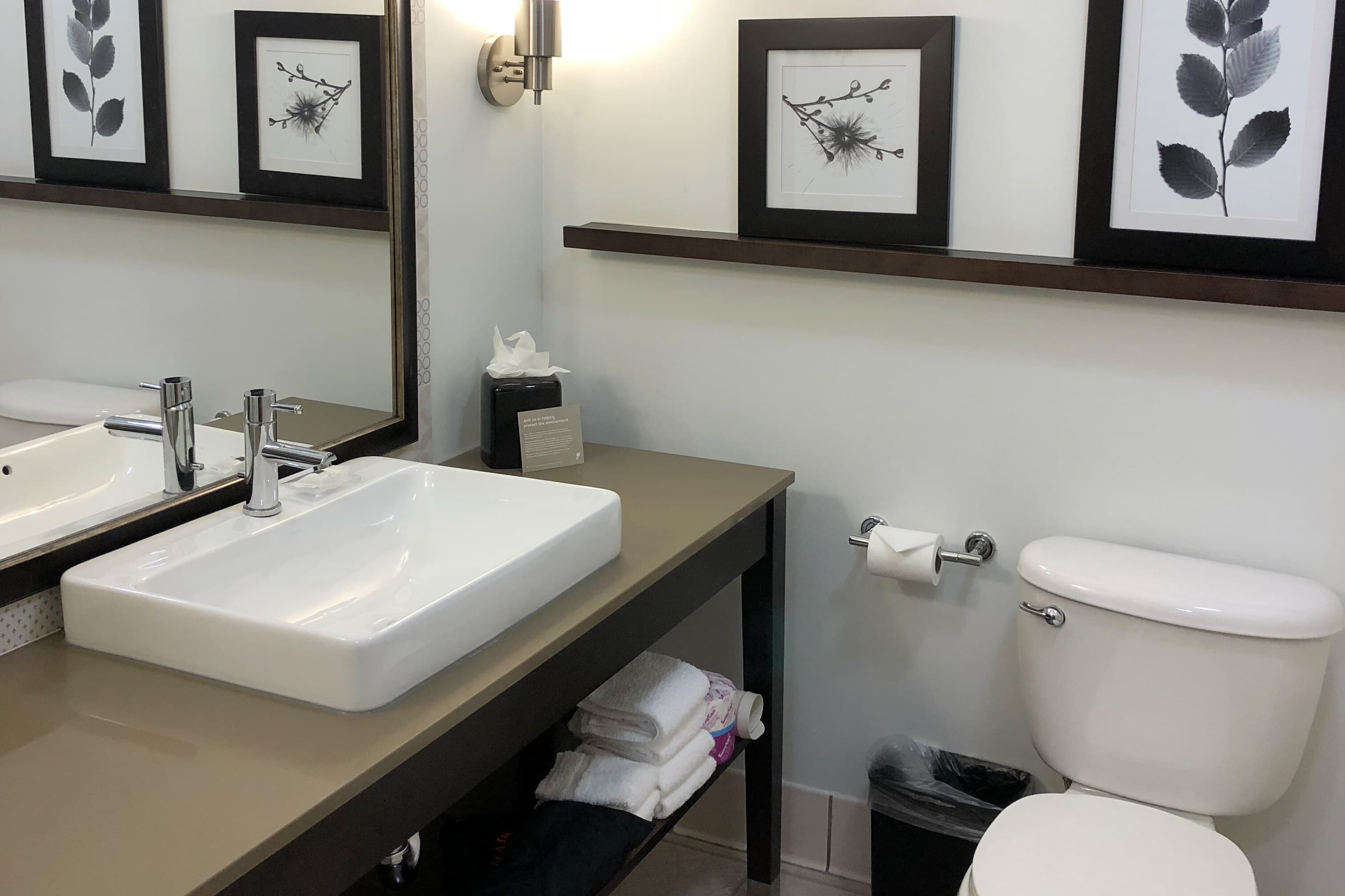Country Inn & Suites by Radisson, San Jose International Airport, CA — 16