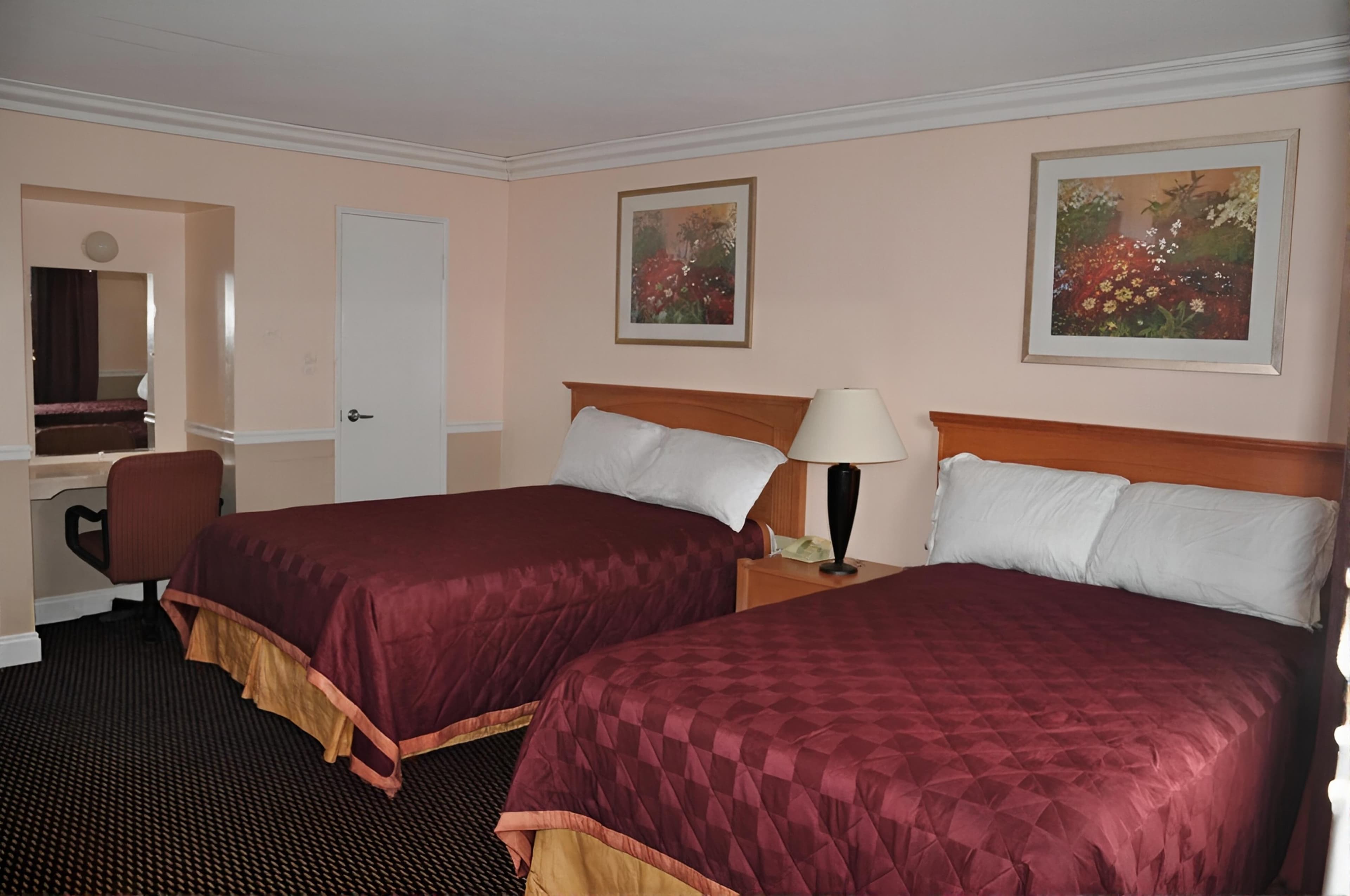 Econo Lodge Oakland Lake Merritt Area - Image 4