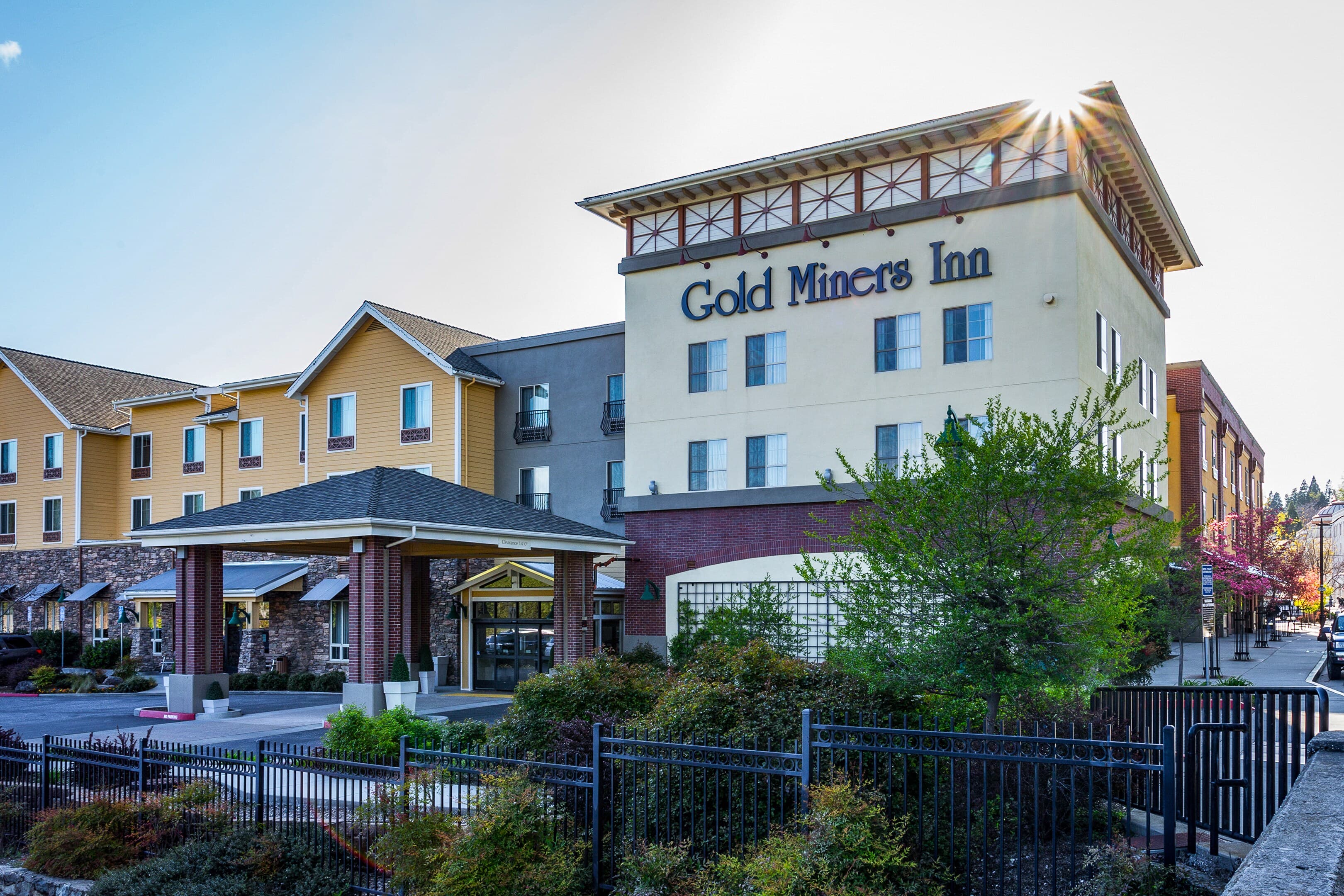 Gold Miners Inn Grass Valley, an Ascend Collection Hotel - Image 1