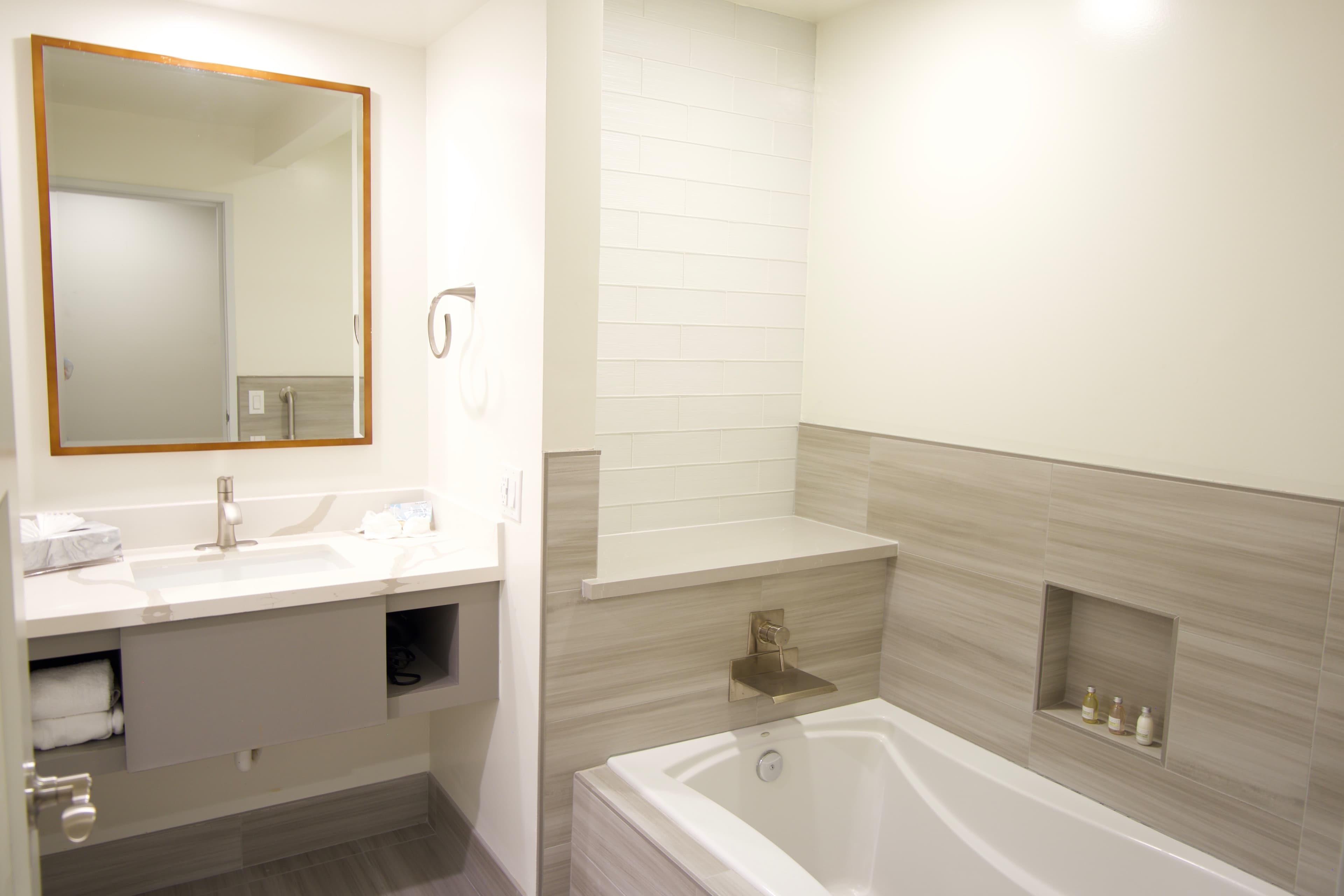 The Volare, an Ascend Collection Hotel — 39
