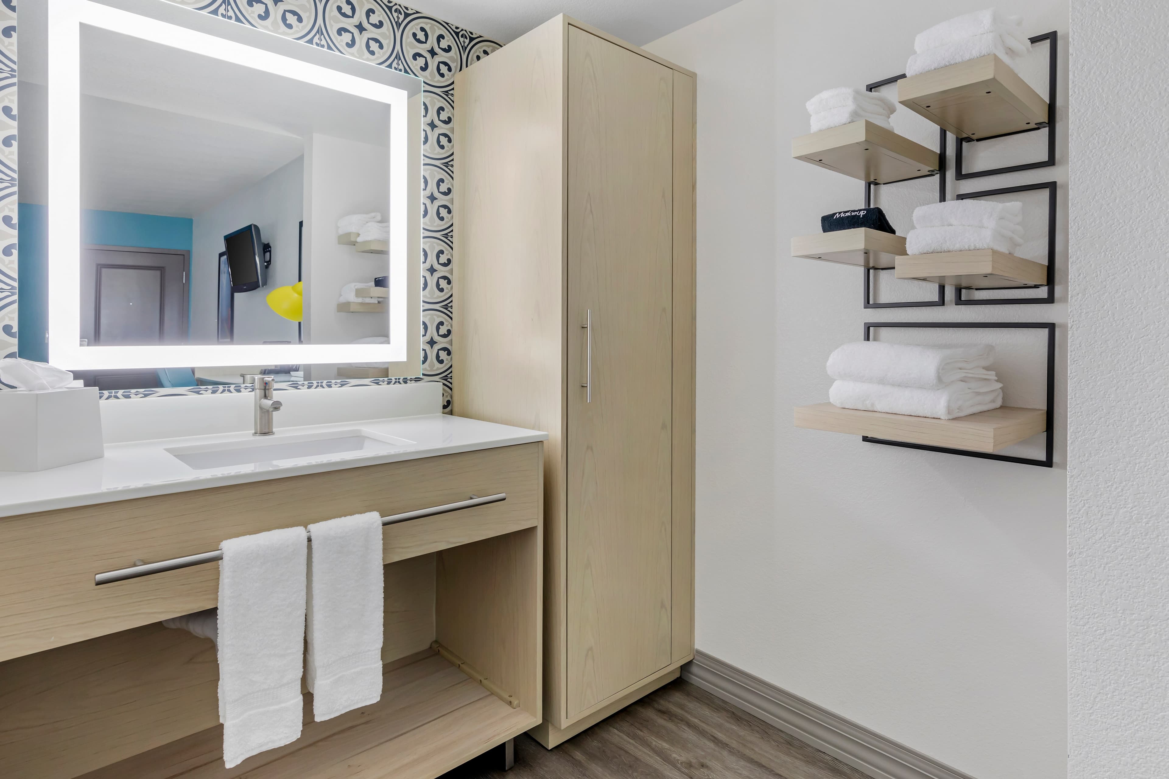 Hillstone Inn Tulare, an Ascend Collection Hotel — 14
