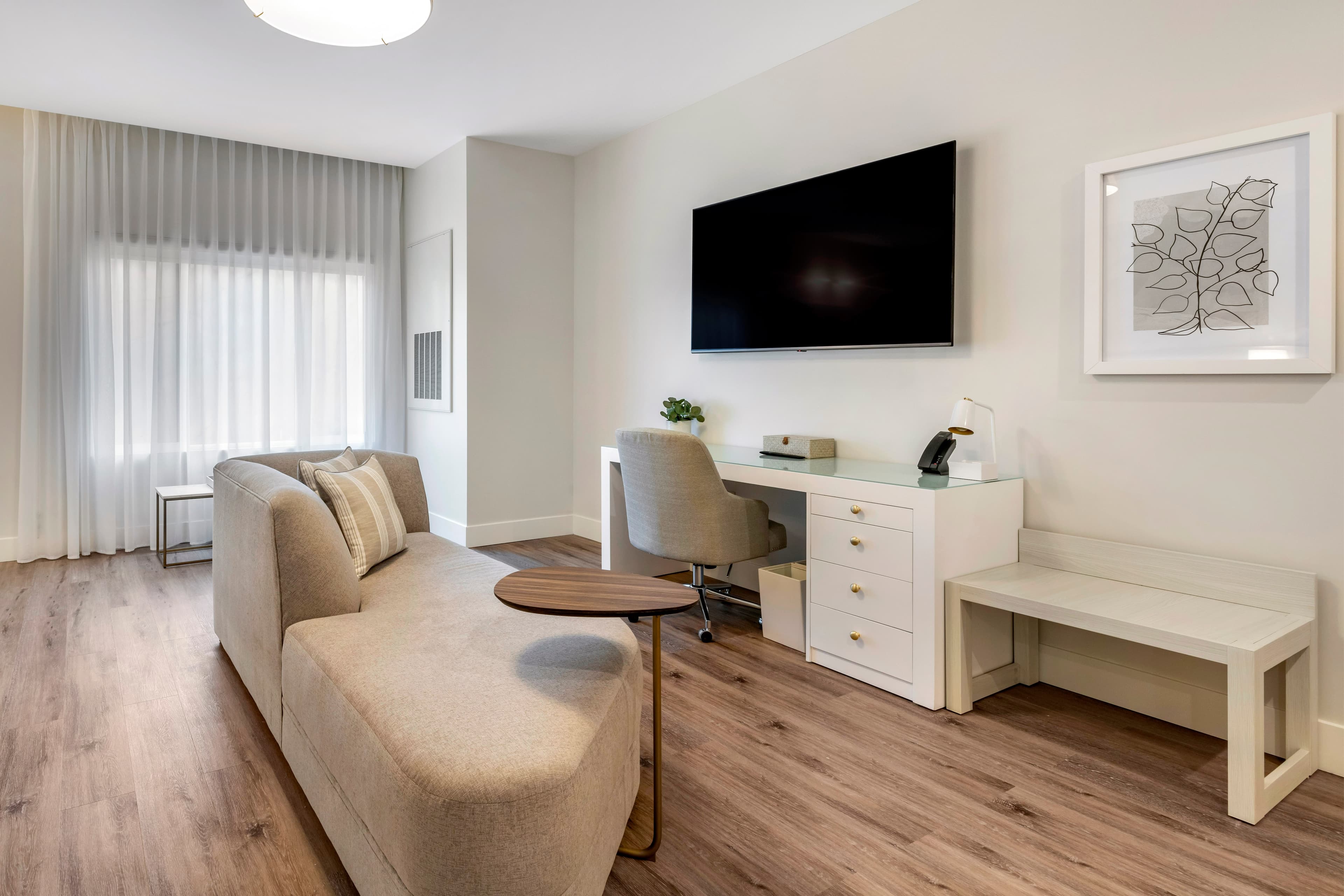 Cambria Hotel Calabasas - Malibu - Image 3