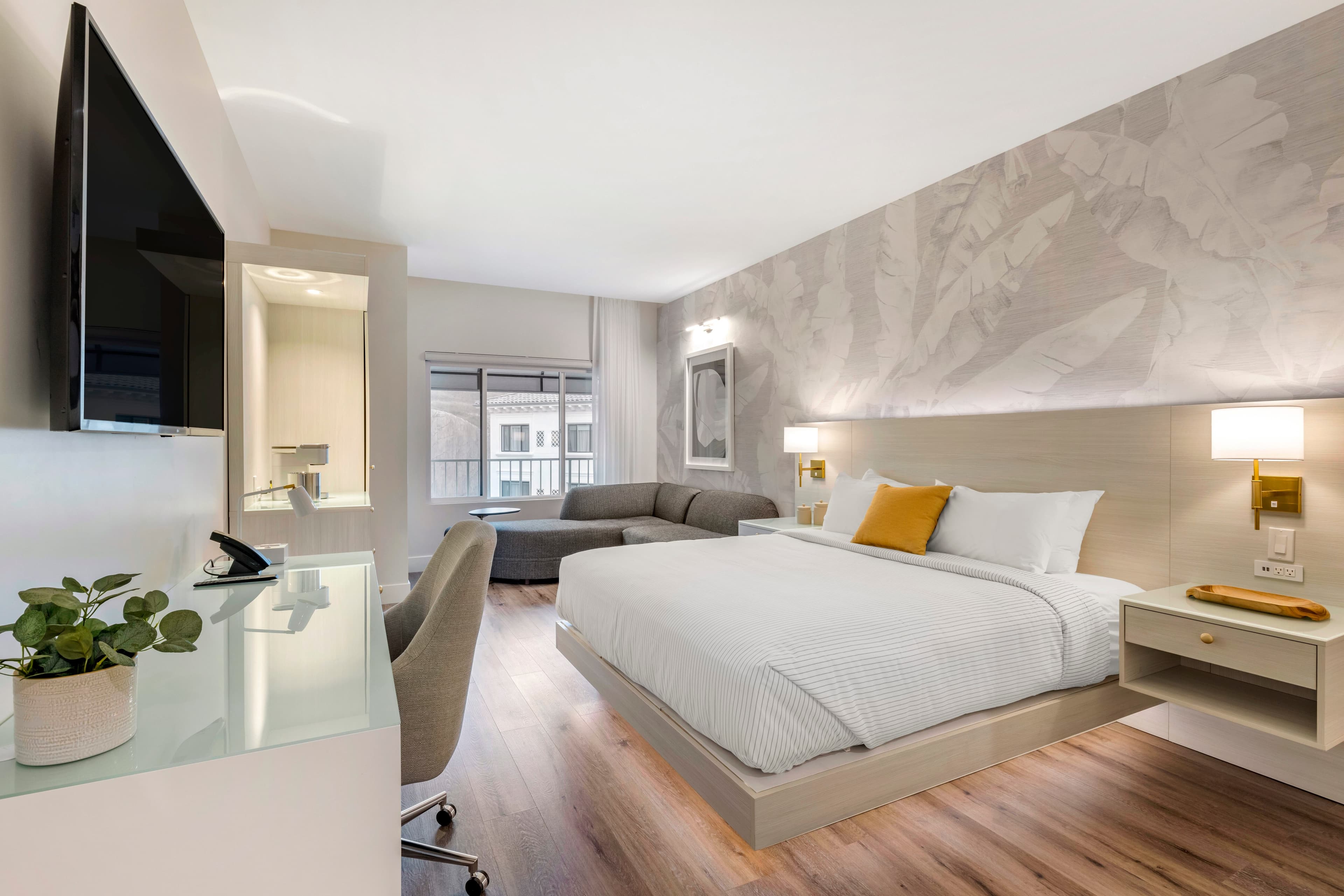 Cambria Hotel Calabasas - Malibu — 11