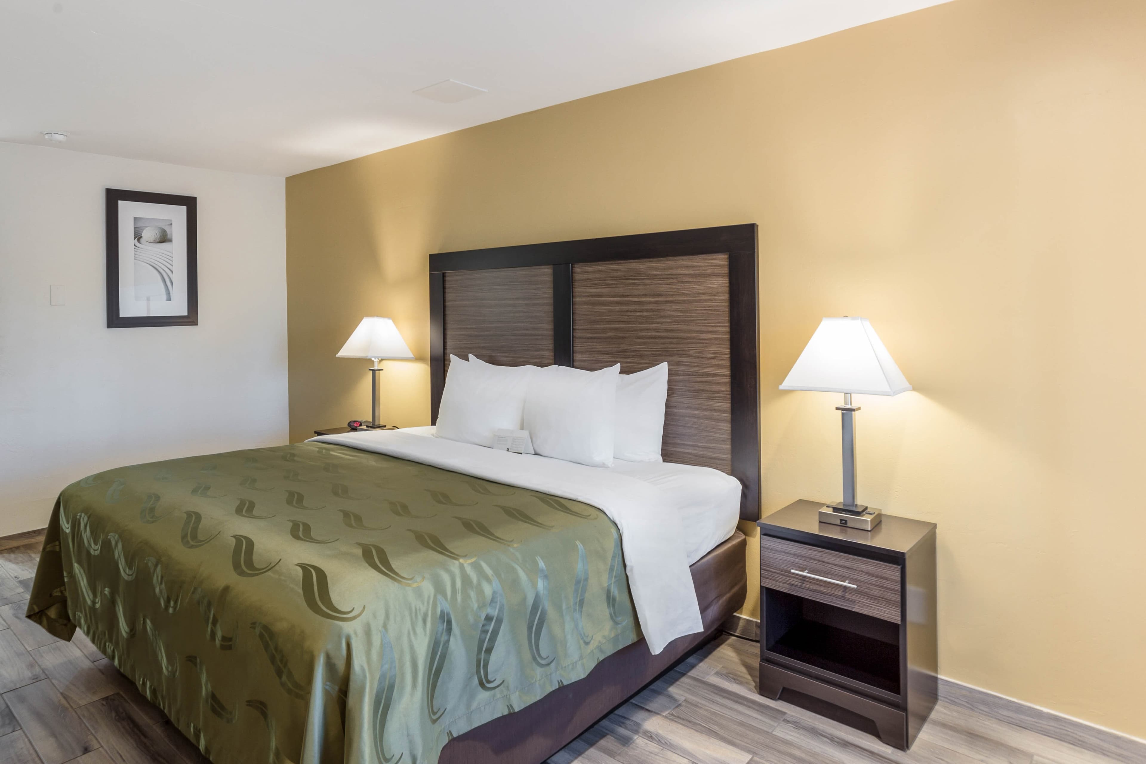 Quality Inn Escondido San Diego North County — 10