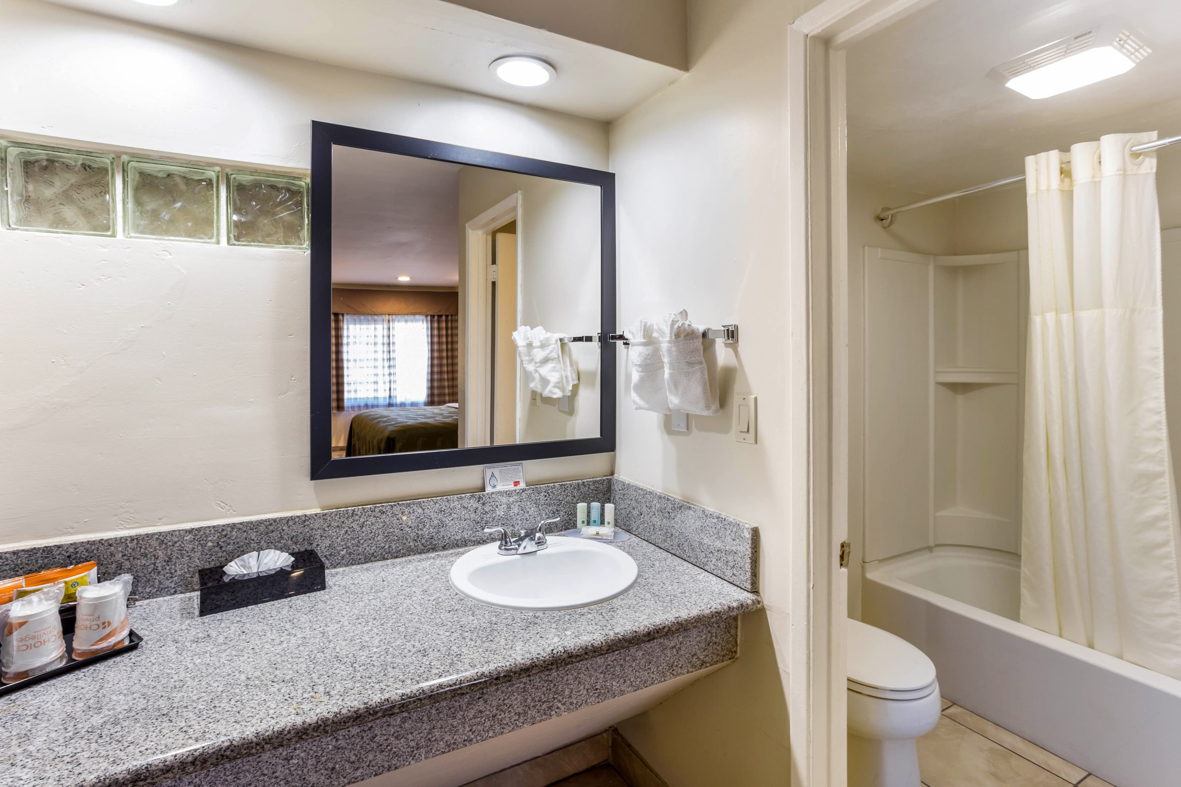 Quality Inn Escondido San Diego North County — 19