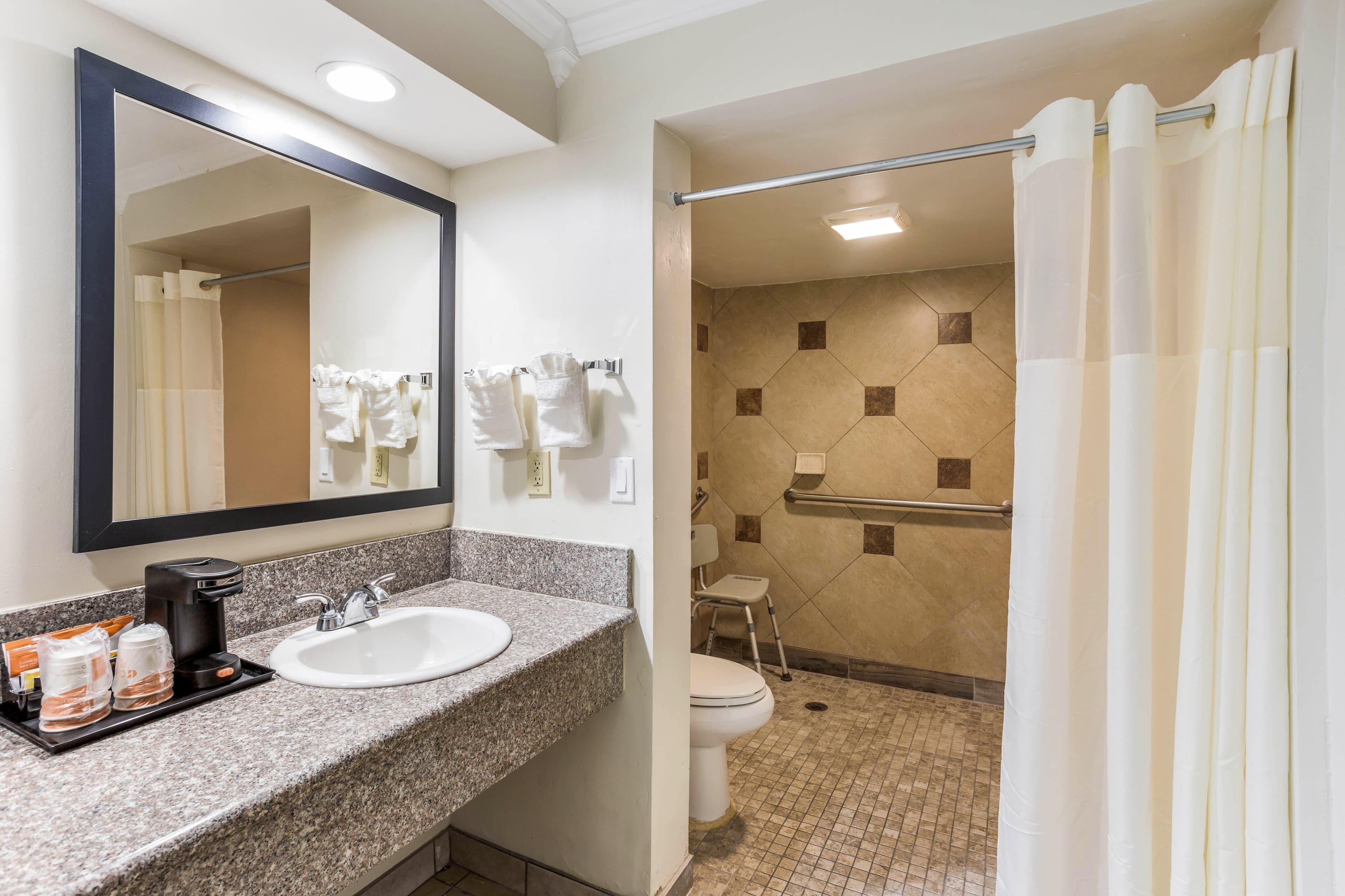 Quality Inn Escondido San Diego North County — 30
