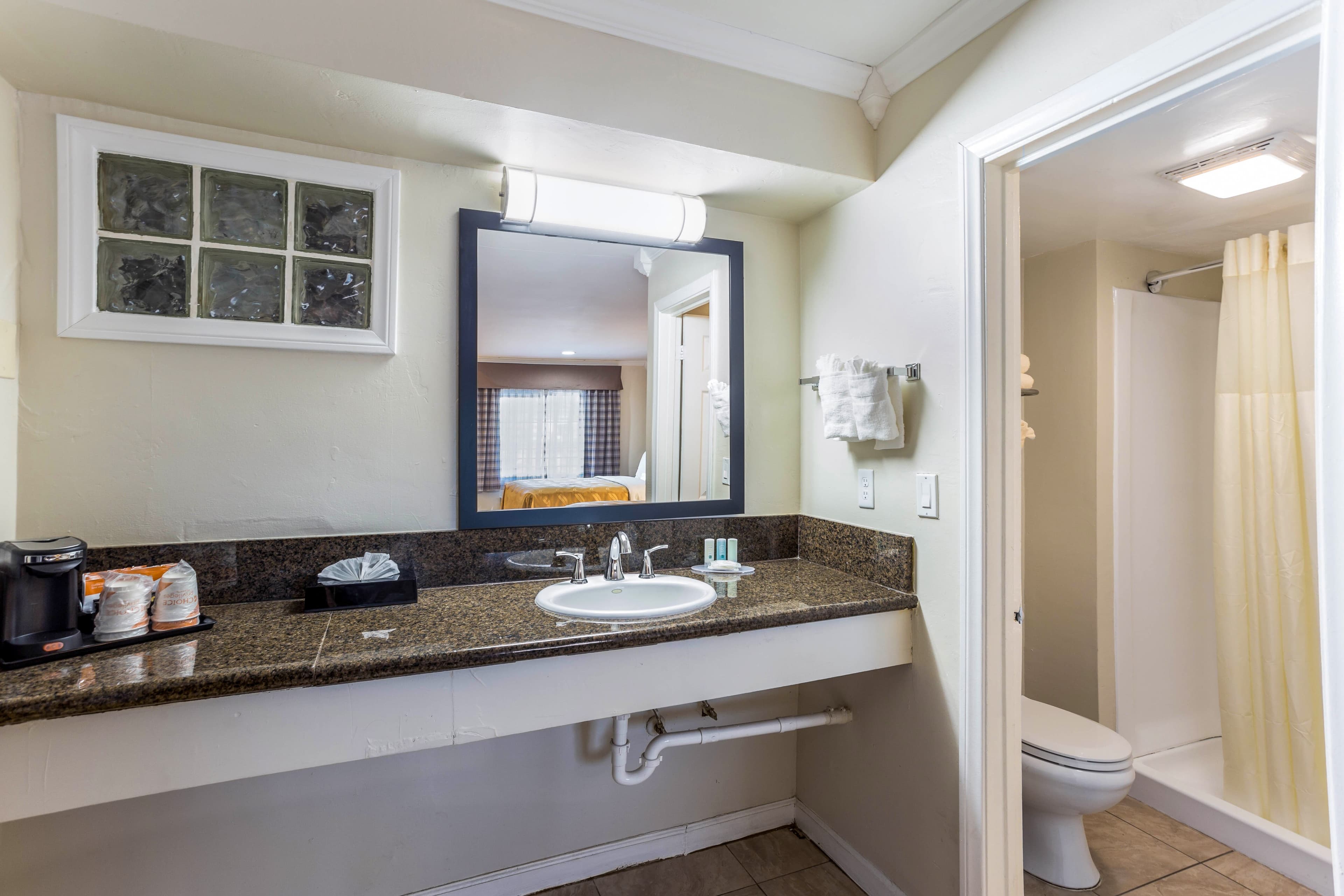 Quality Inn Escondido San Diego North County — 15
