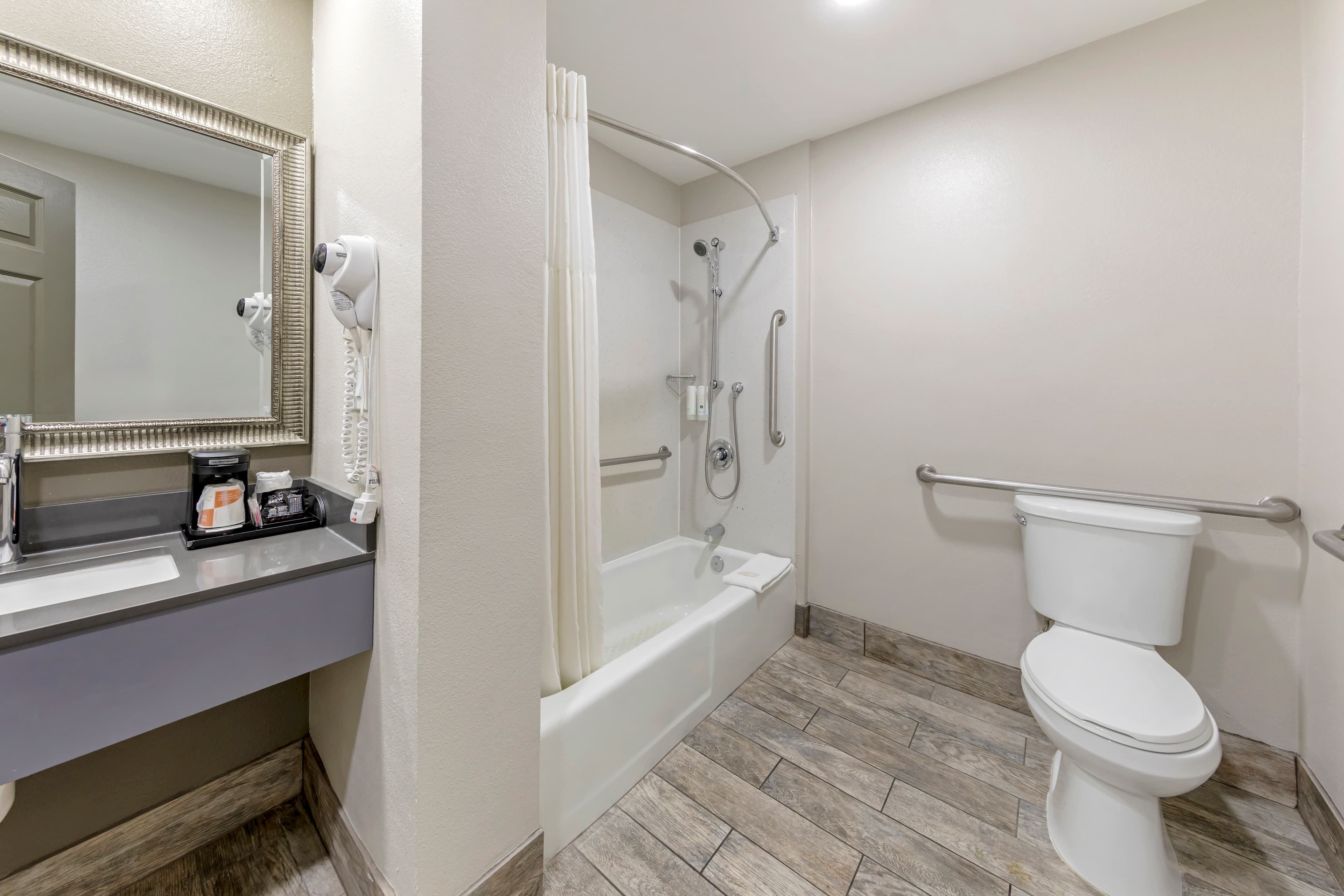 Quality Inn Kettleman City near Hwy 41 - Image 5
