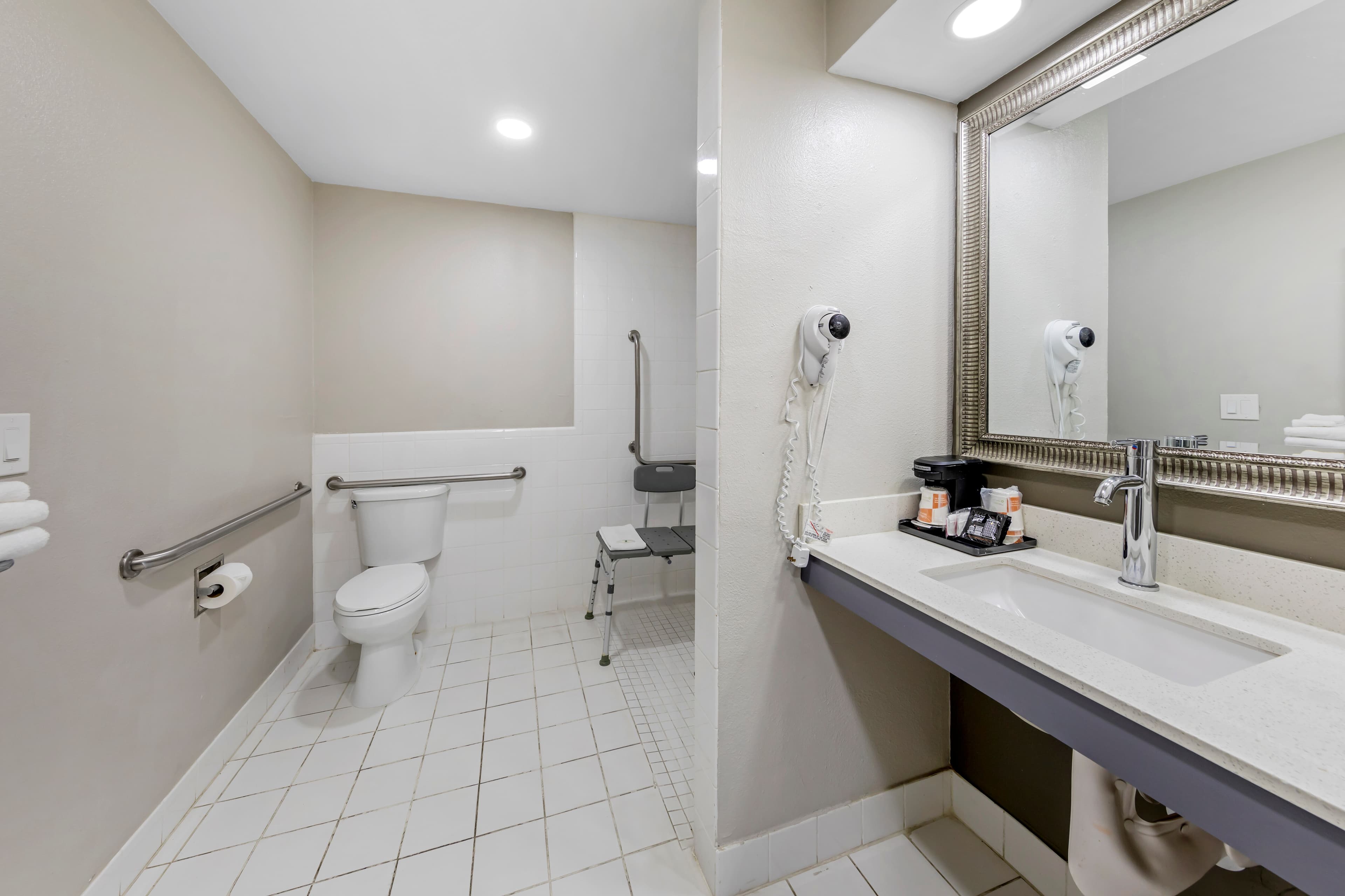 Quality Inn Kettleman City near Hwy 41 — 9