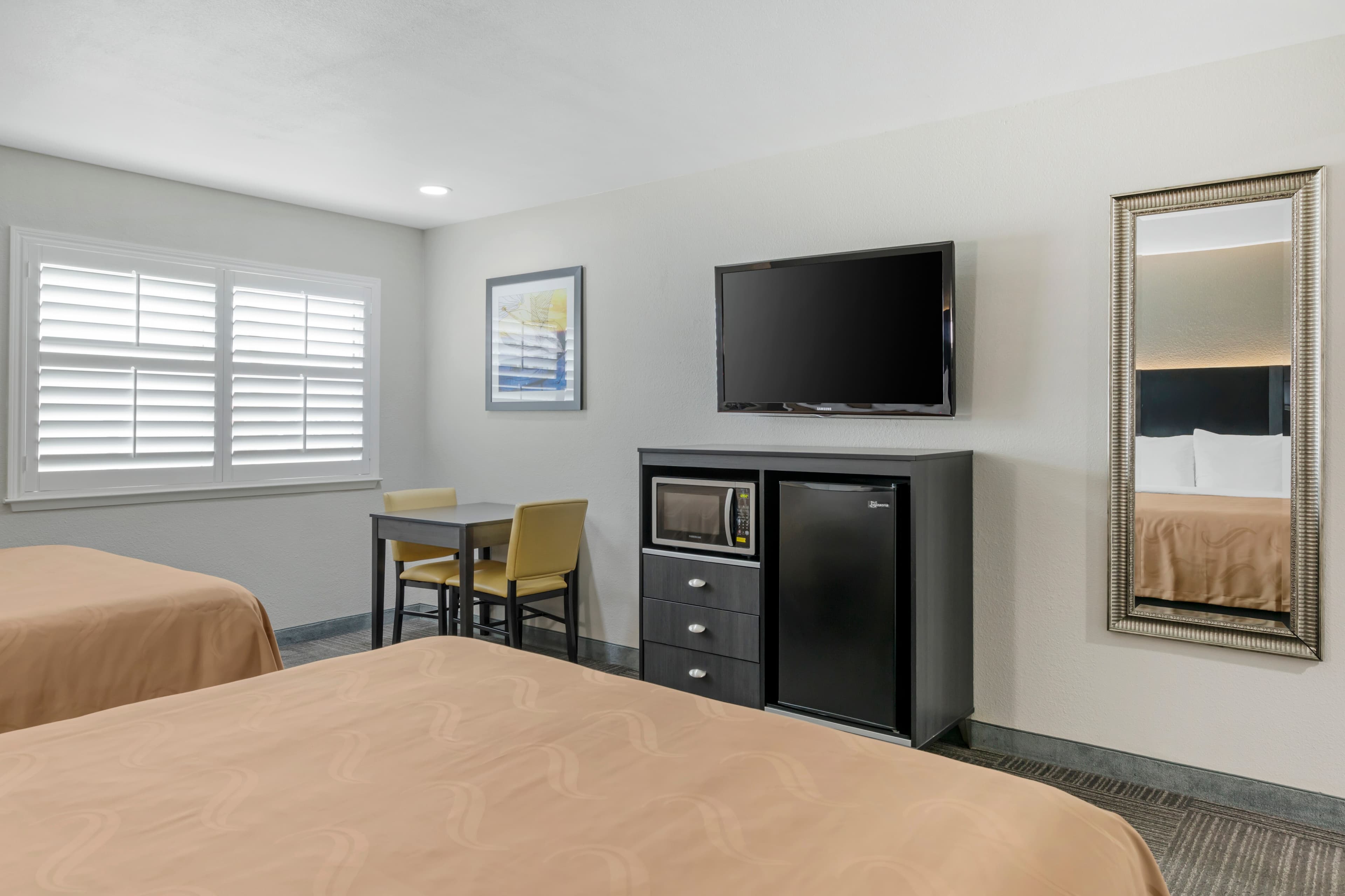 Quality Inn Kettleman City near Hwy 41 — 21