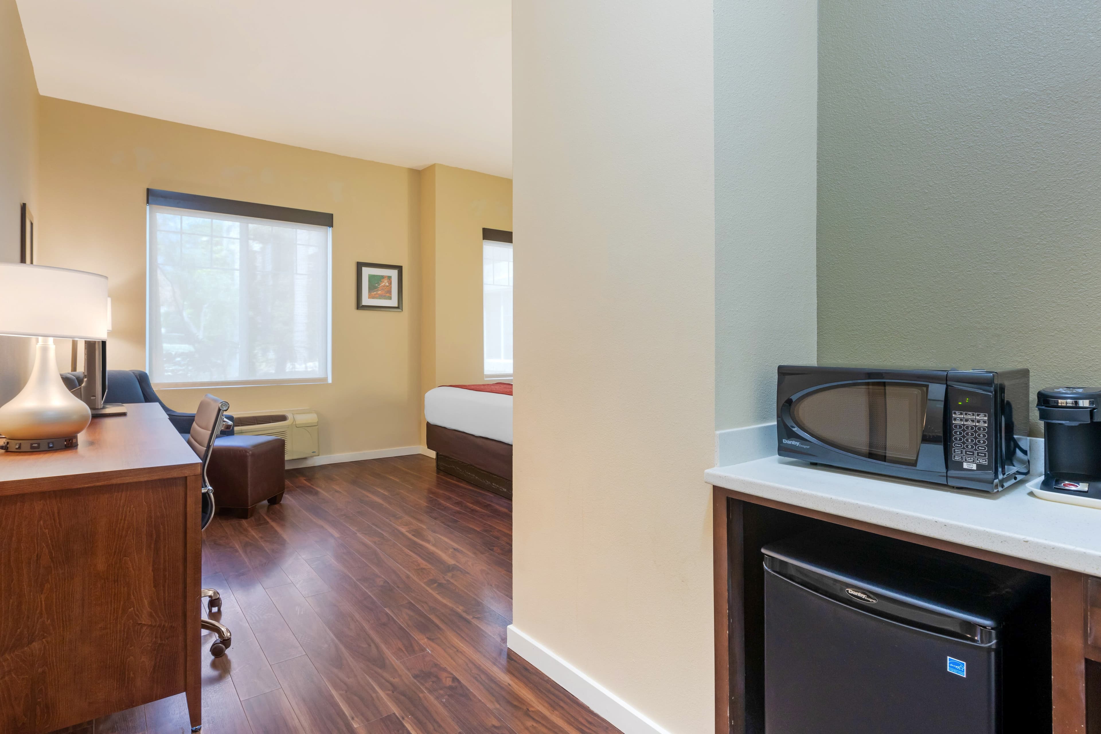 Comfort Inn & Suites Near Ontario Airport — 13